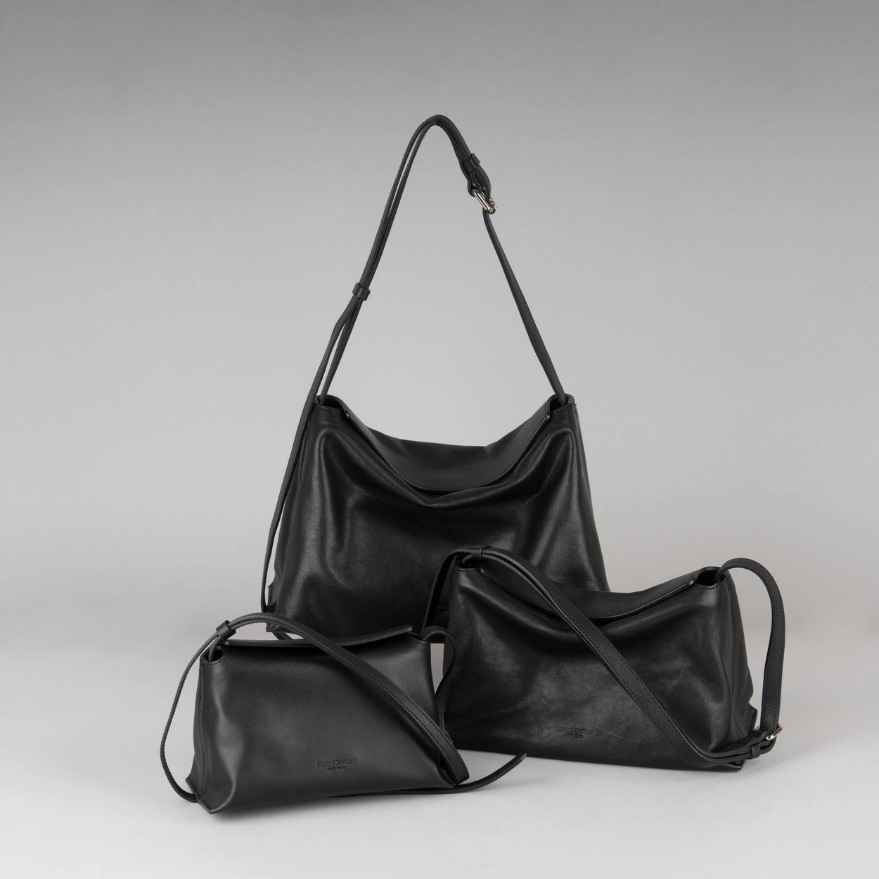 【熱賣款】預訂/現貨_Bread bag L 磁吸枕頭包 (L) By Bucks & leather