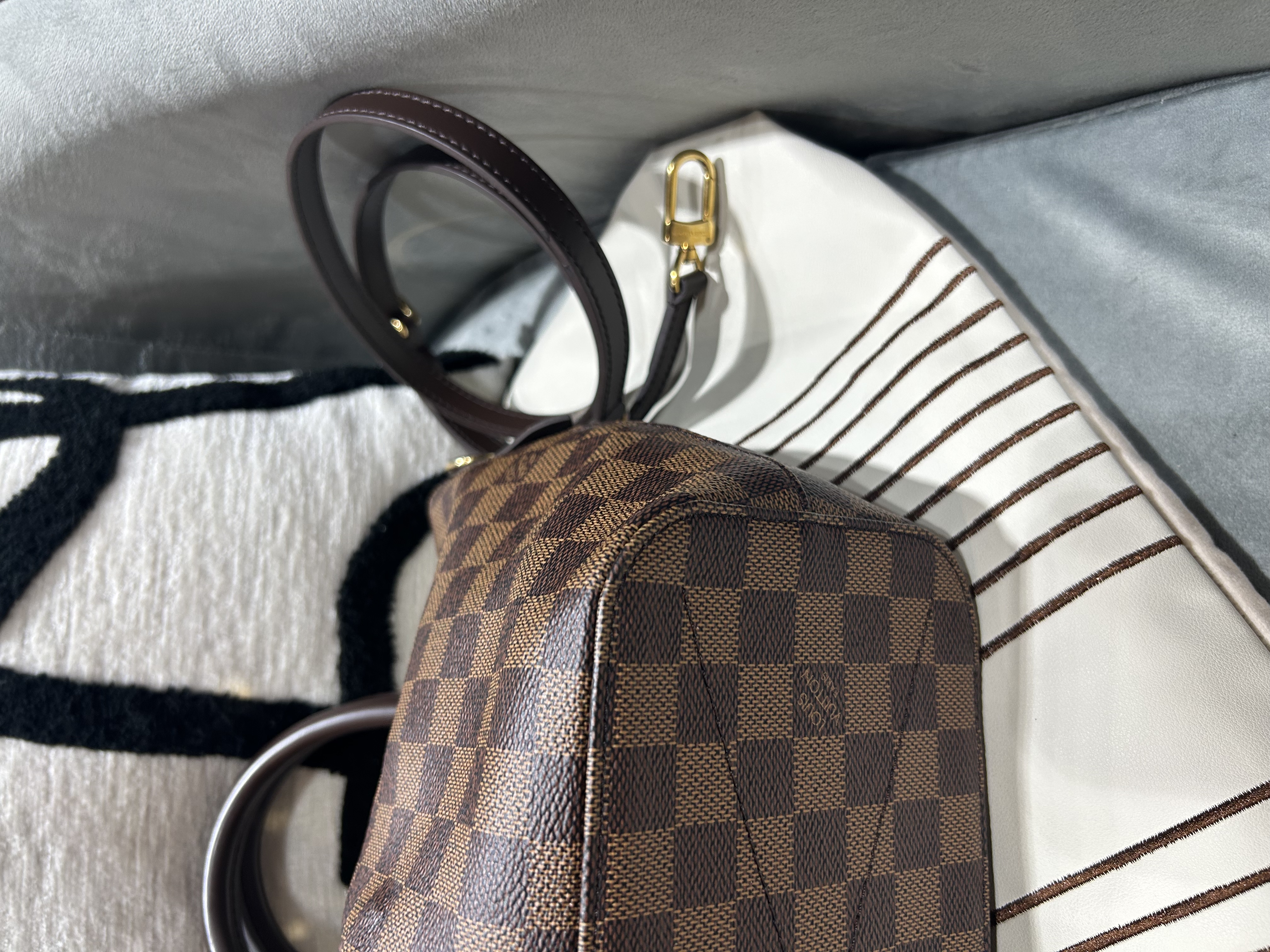 LV Damier Ebene Siena PM 2Way Bag 100%Authentic, 98%New ✅Strap✅Dust bag