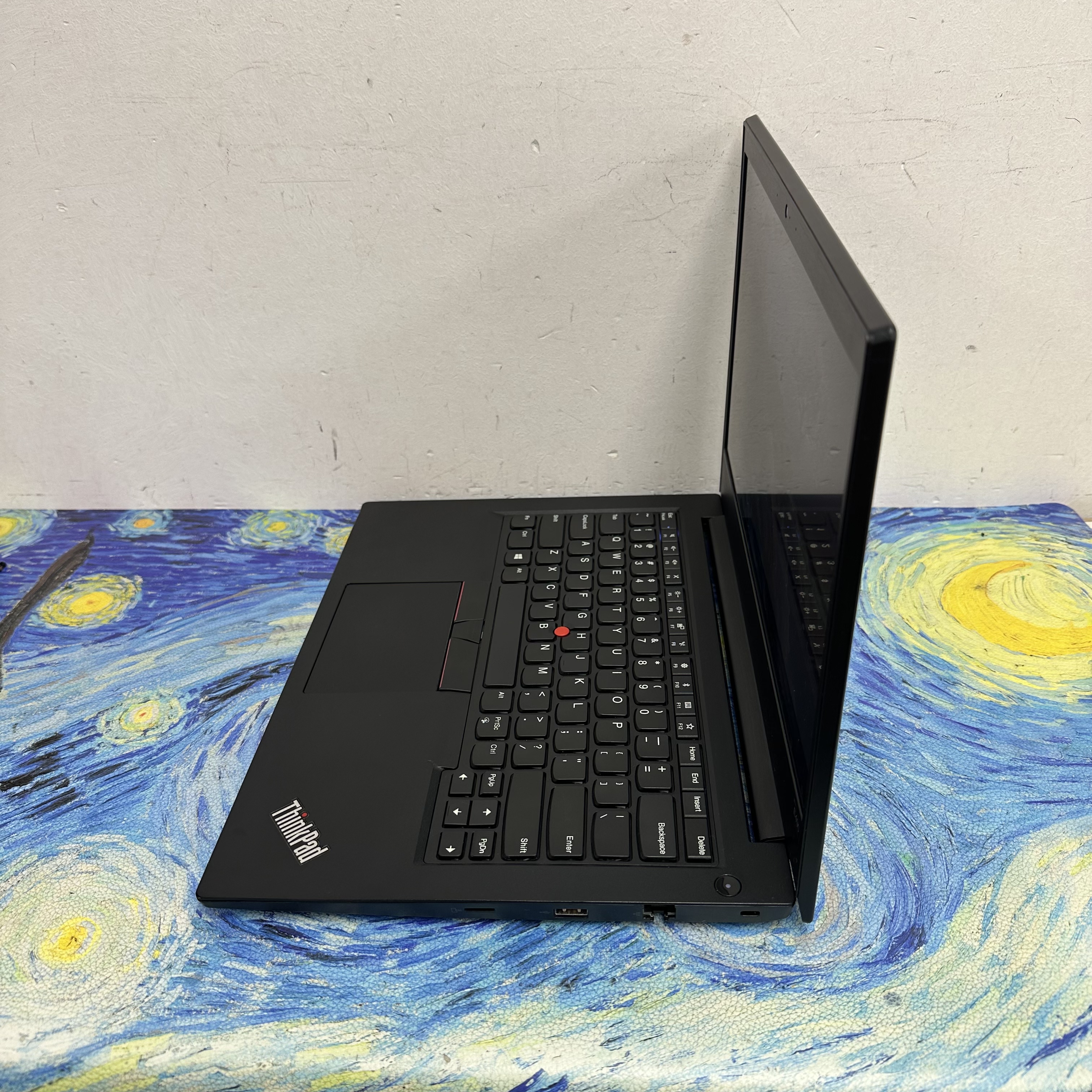#5380 Lenovo ThinkPad E490 i5-8265U/8GB Ram/256GB SSD /14寸/ Laptop / Notebook / Gaming / 文書機 / Movie / Netflix / 文書 / Office / Work
