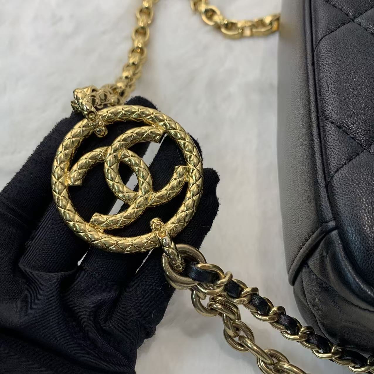 Chanel 相機包 22A  高級感菱格紋配金色logo珍珠斜孭鏈
