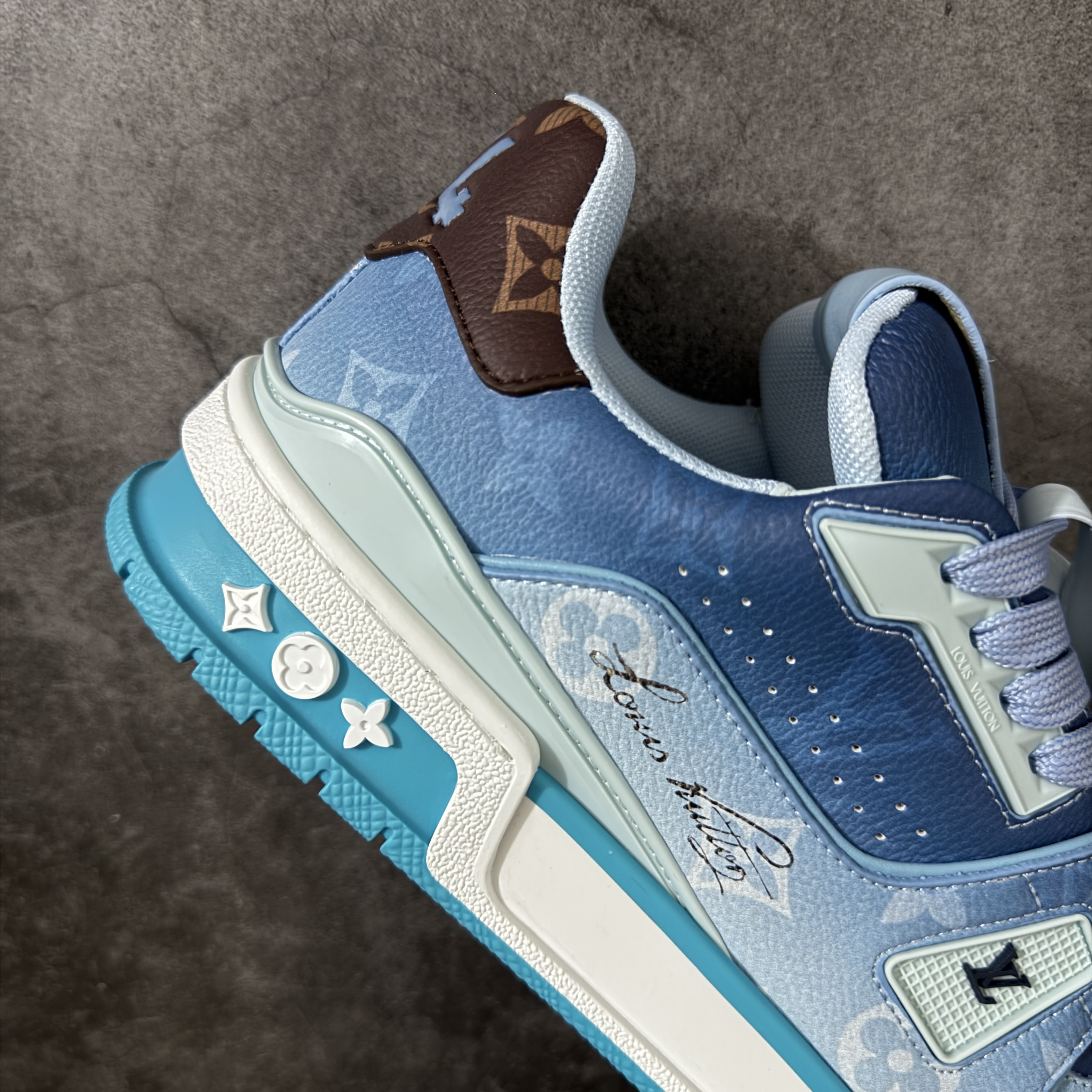 Louis Vuitton LV Trainer