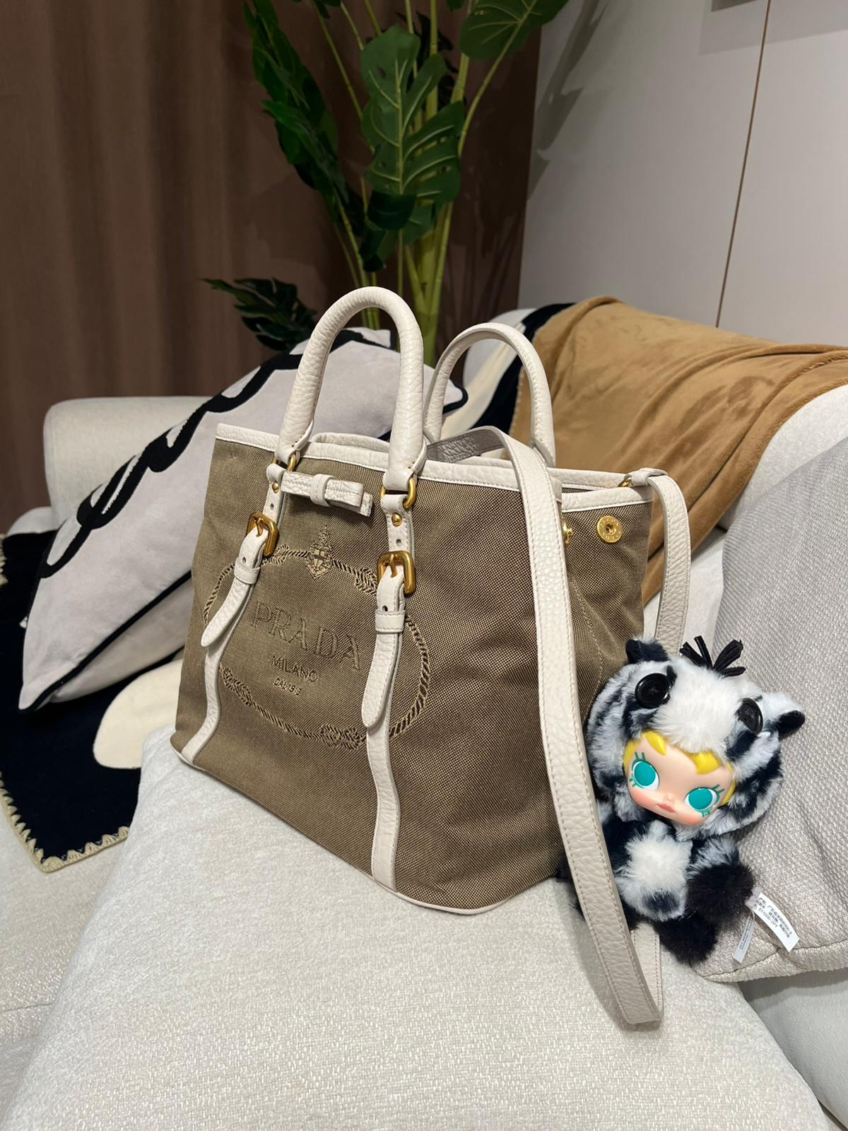 Prada canvas 2way bag 100%Authentic, 95%new ✅ certificate card ✅strap 