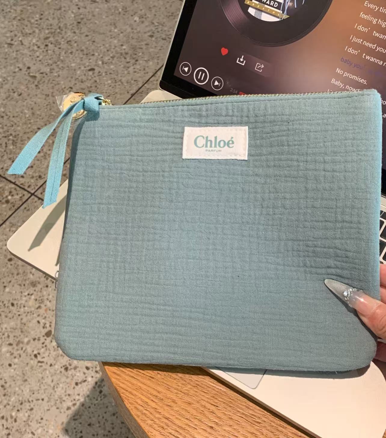 正貨‼️Chloe 綠色布拉鏈袋 🧧 新年用黎放利是啱曬 🧧🤗