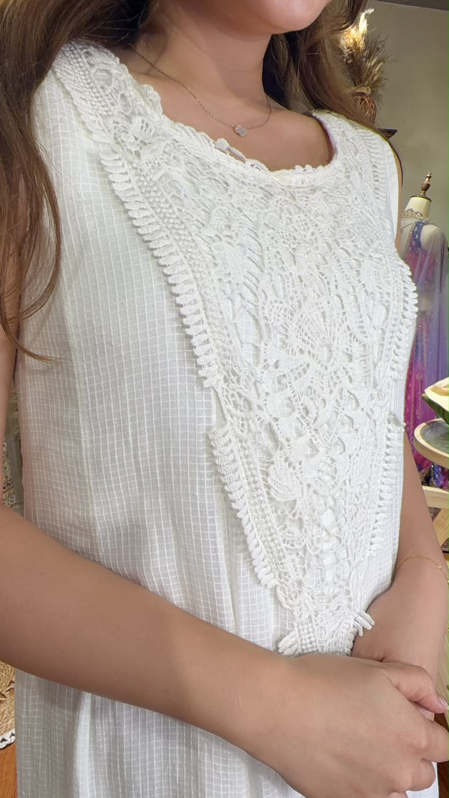 2629 Off-White SImple Chest Emb Sleeveless OP 48"