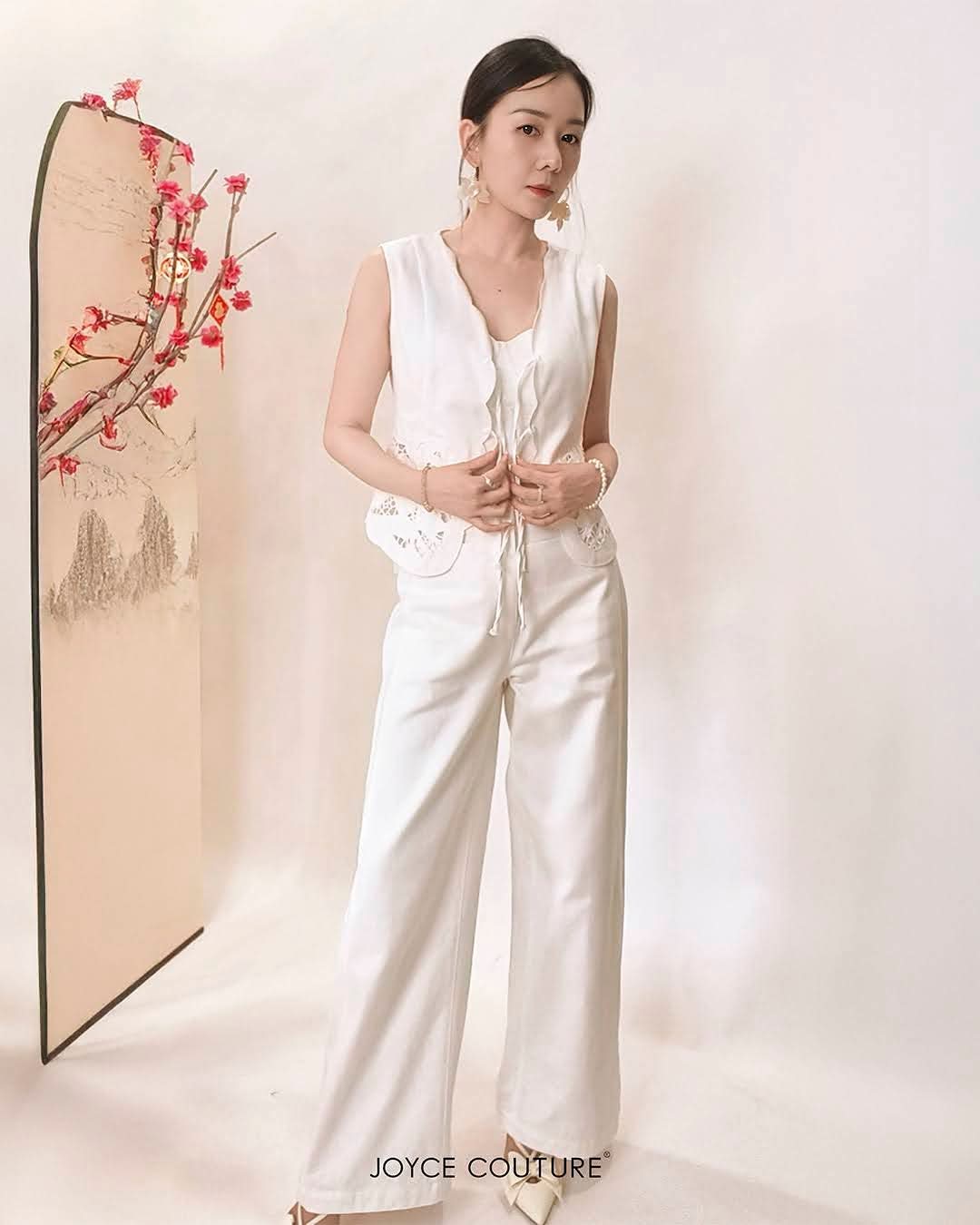 花卉刺绣马甲 T0163