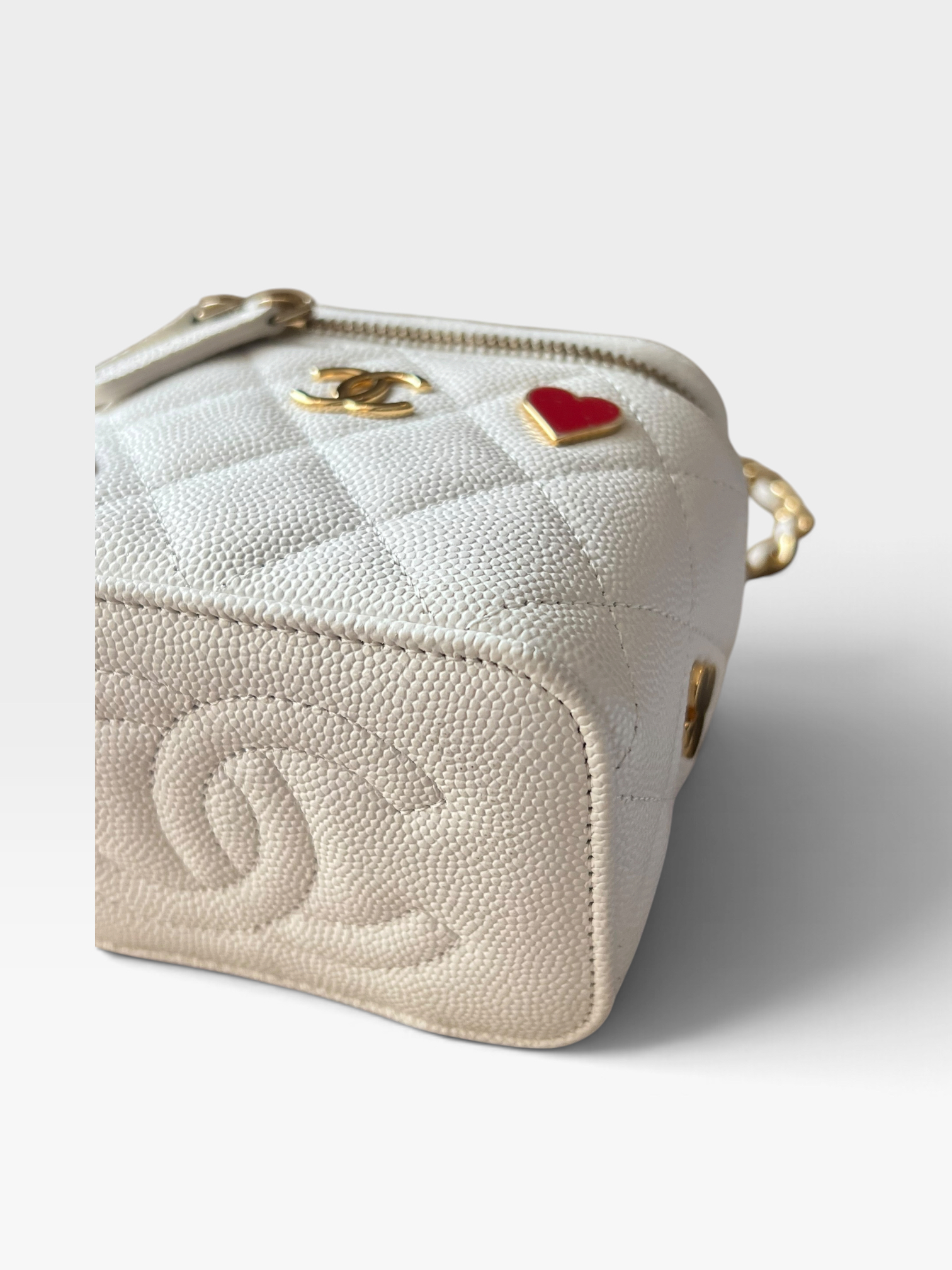 Pre-Owned CHANEL Coco Casino Mini Vanity Case / Product Code:091809