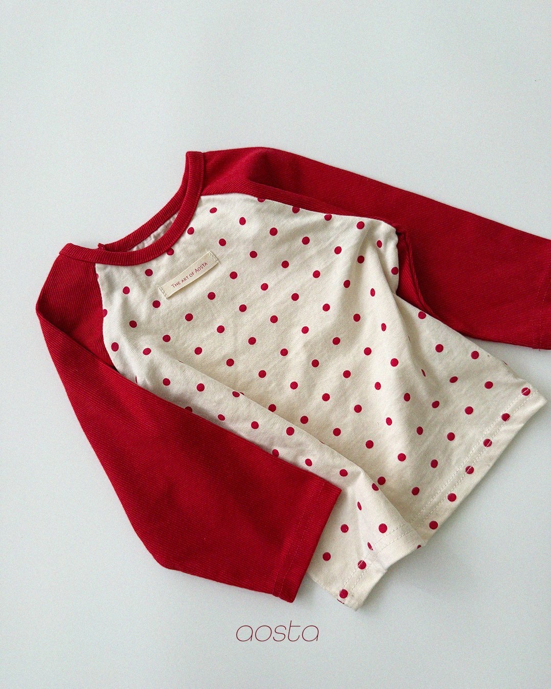 Aosta | [Dot Raglan T]