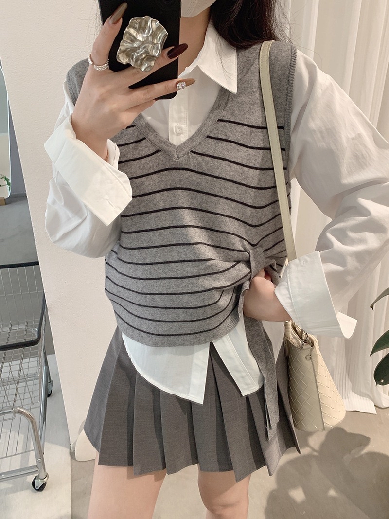 V领撞色条纹设计感宽松针织马甲