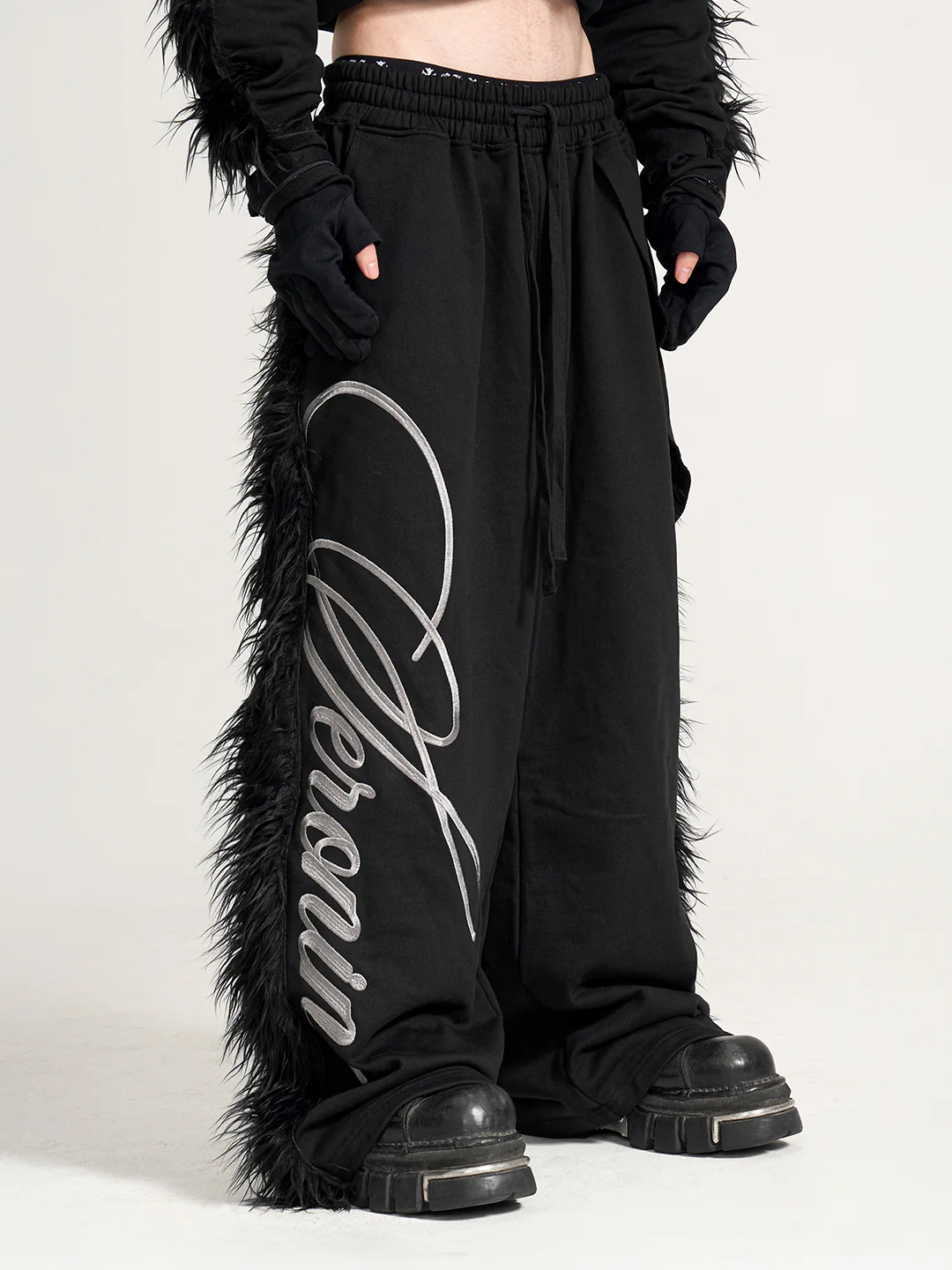 VAR-42｜MIDNIGHT FORM · MOHAWK FLEECE-TRIM SET