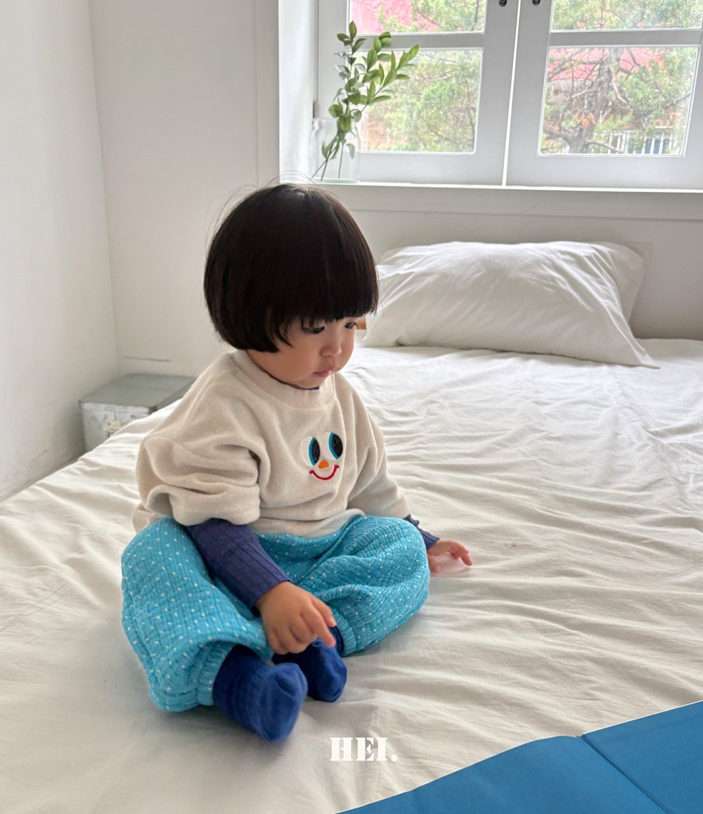 Hei | Peek-a-Boo T-Shirt