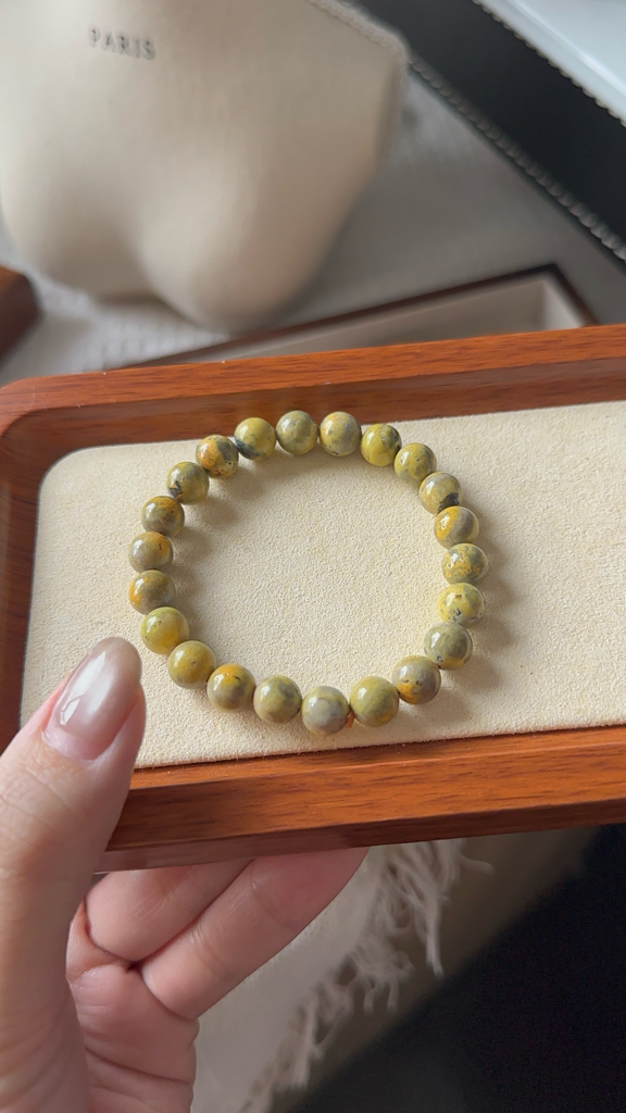 大黄蜂碧玉 ｜Bumblebee Jasper 