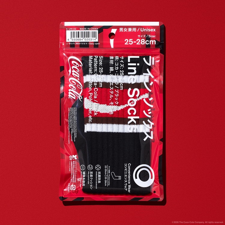 Family Mart X COCA COLA  黑襪 （22-25cm)