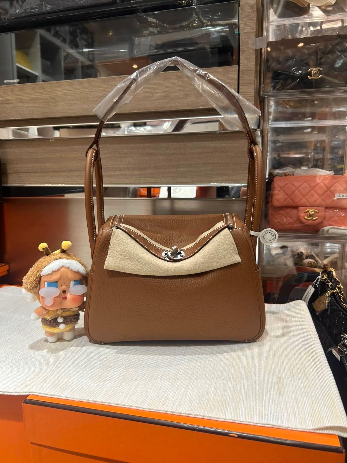 全新 Hermes Lindy 26,STAMP W, GOLD 100%Authentic,100%NEW 全新貨品 ✅收據✅dust bag ✅box