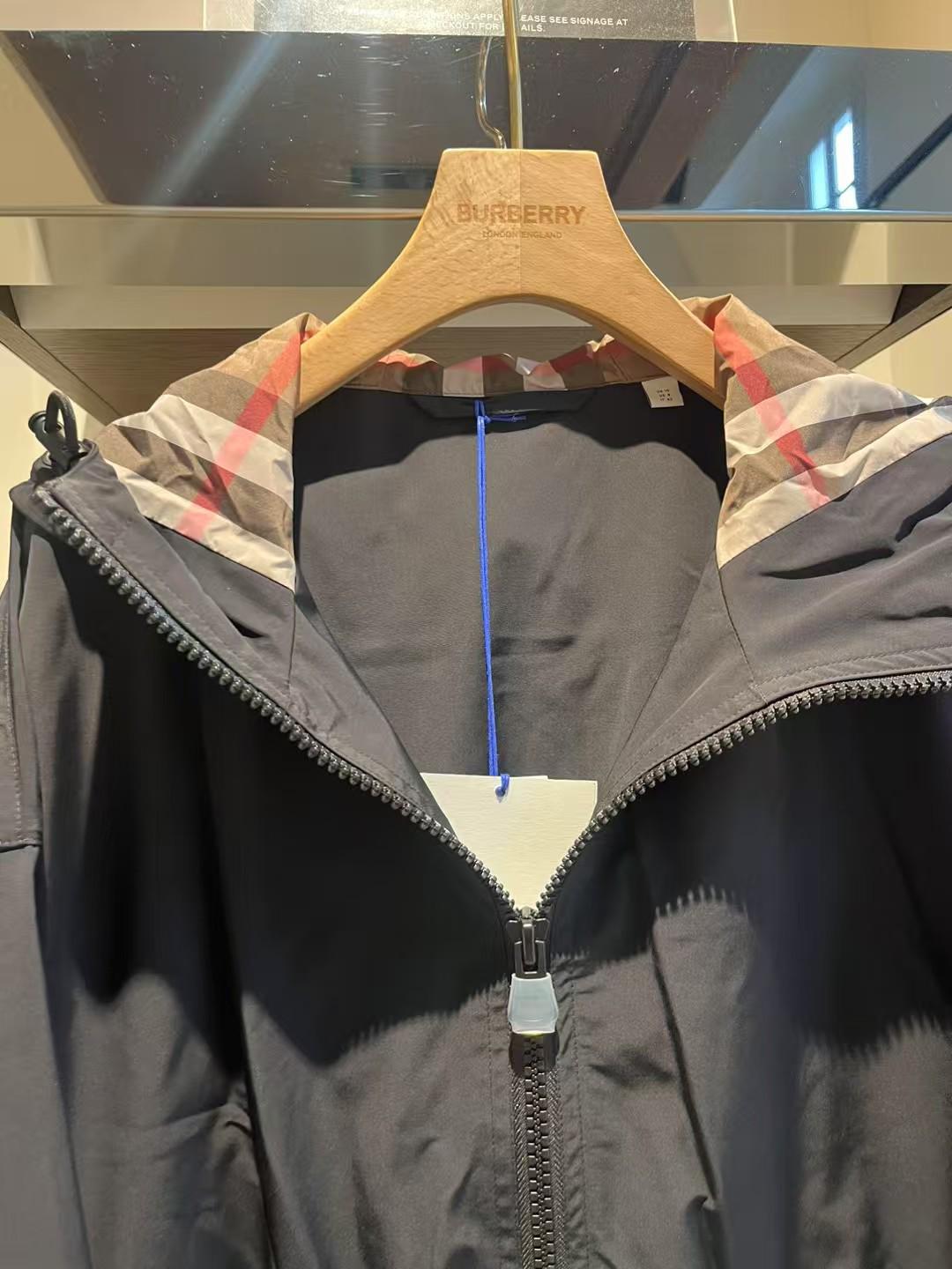 預購  Burberry🌈🌈折扣款 女士收腰外套Sale