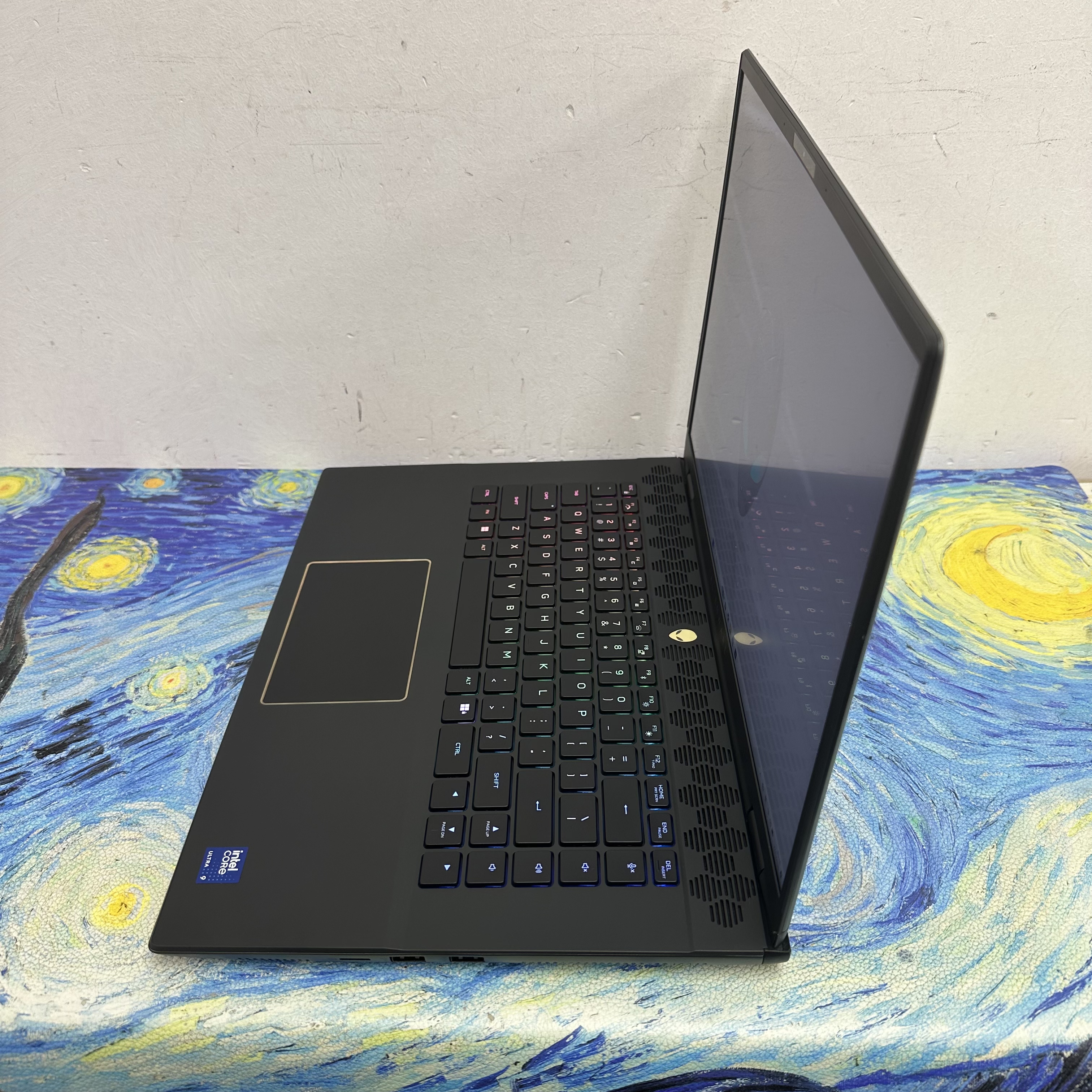 #5621 Dell Alienware 外星人/Ultra 9 185H/16GB Ram/512GB+1TB SSD/RTX 4060獨立顯示卡/ Gaming Laptop / Notebook / Ultrabook / PC / NVIDIA / Movie / Netflix / YouTube/原廠保養