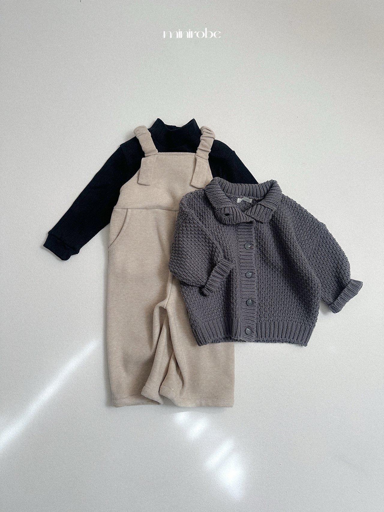 Mnirobe | Waffle High-Neck Cardigan