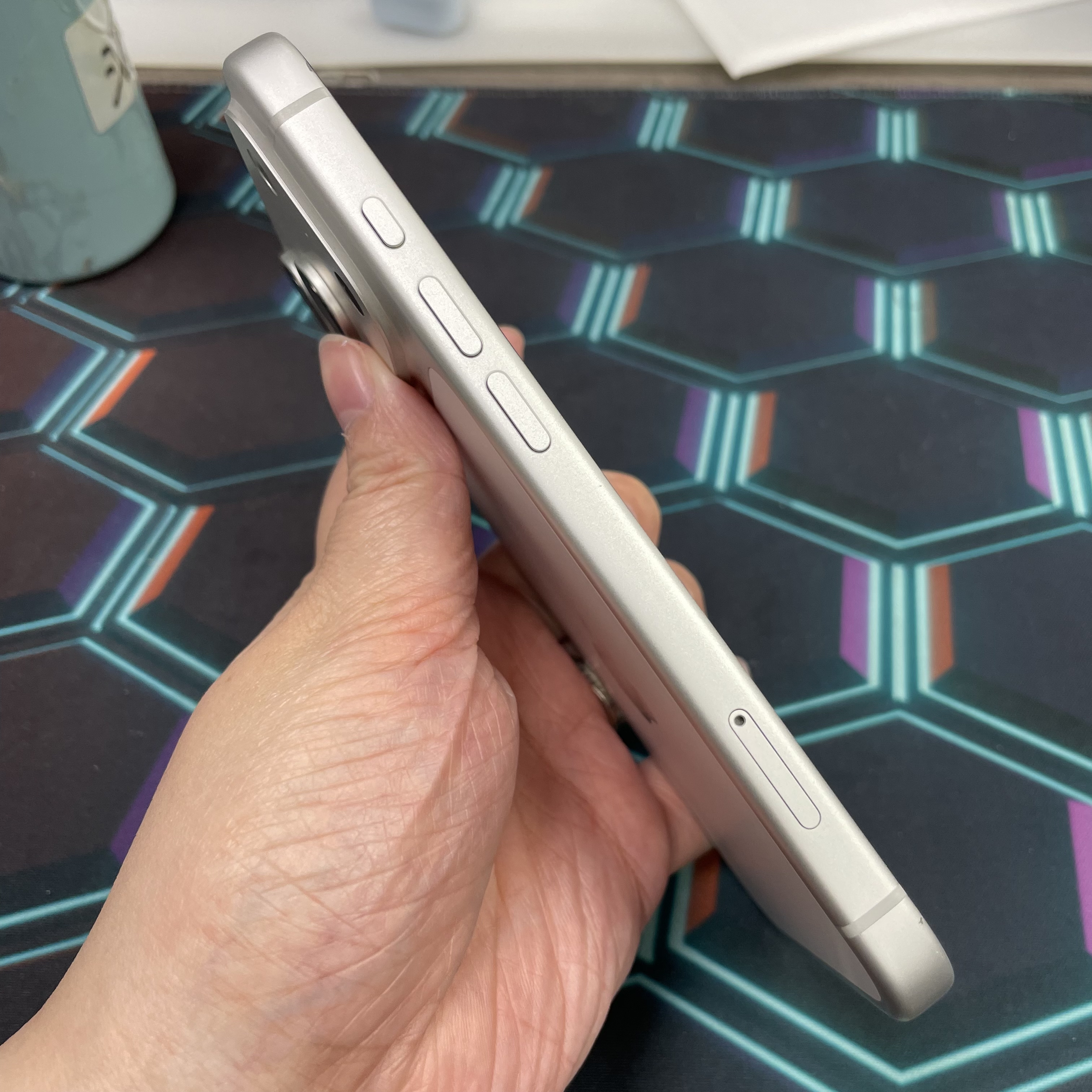 *8159 17 pro 超靚機 256GB 電92 銀色 sliver