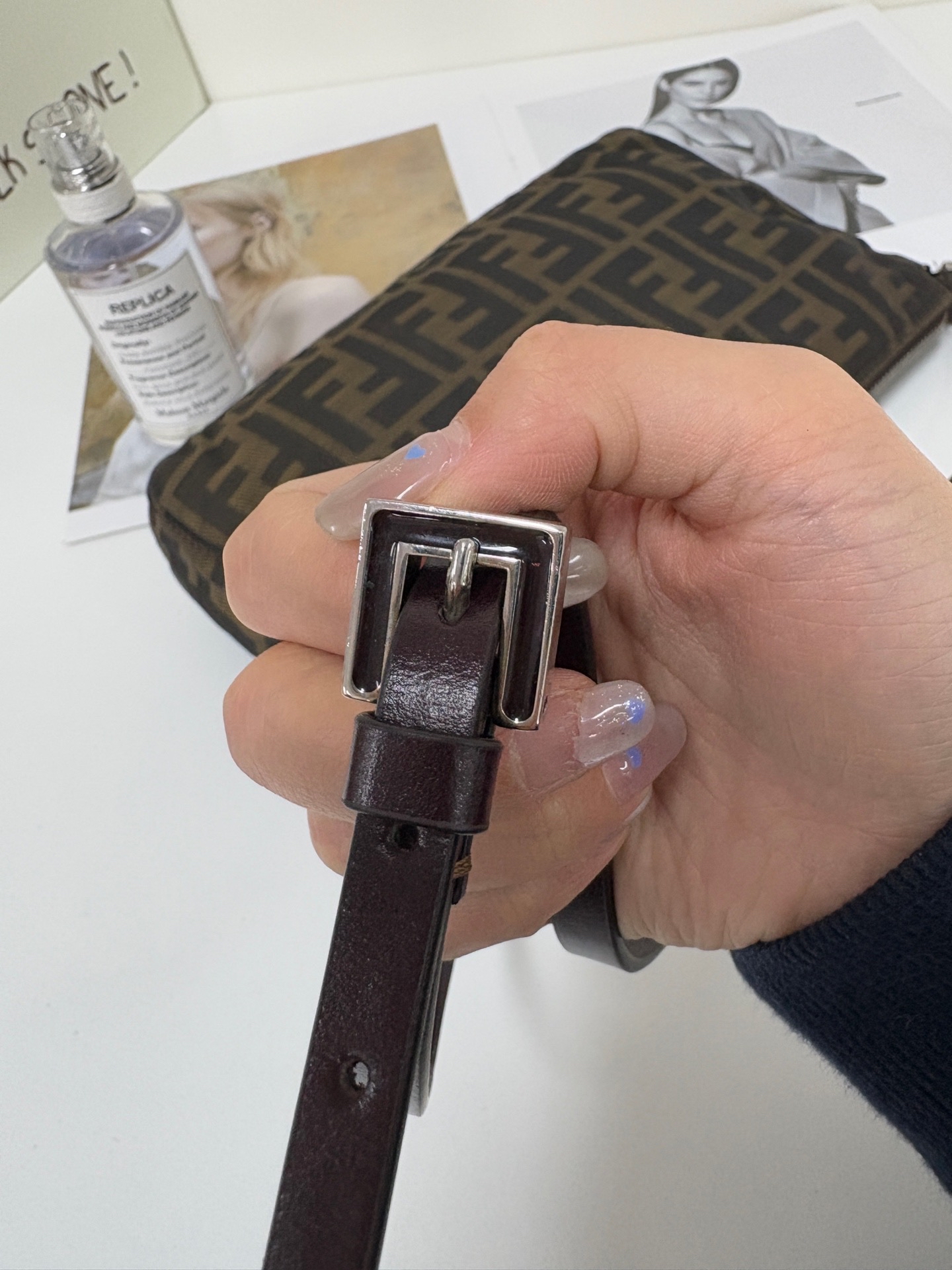 【預訂貨品】Fendi老花法棍腋下包