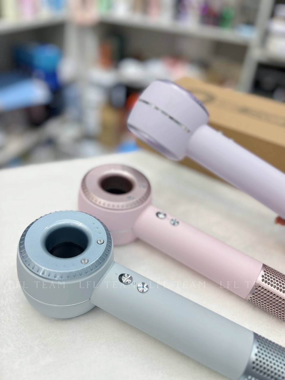 P929 负离子高速吹风机