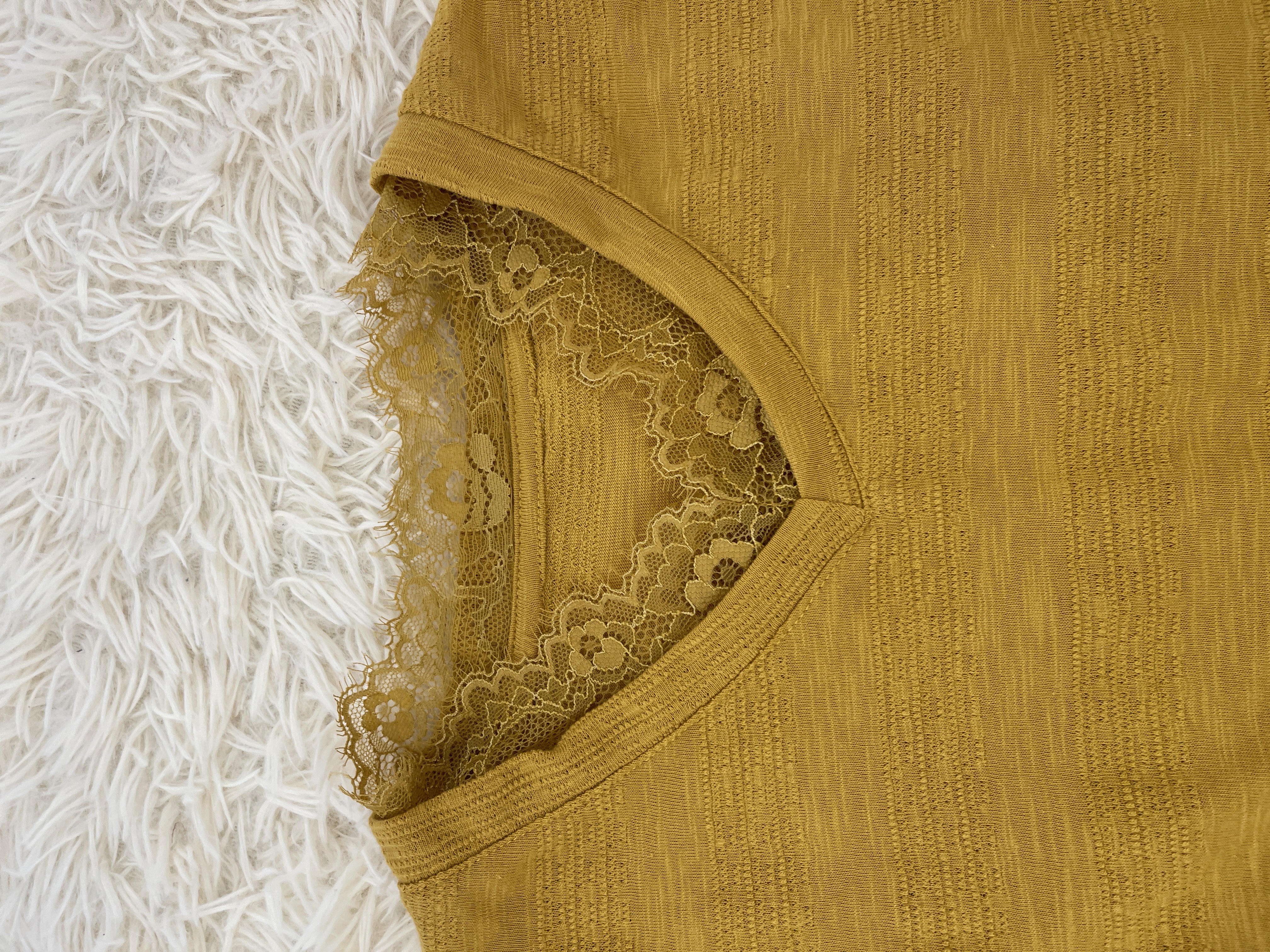 蕾丝边边针织Tee