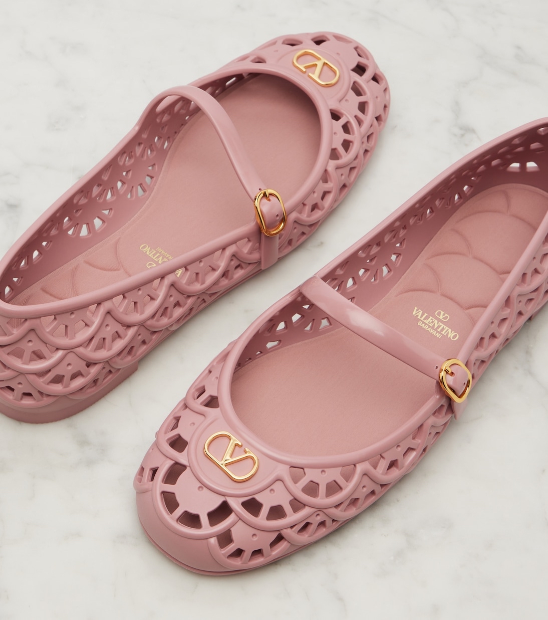 折後✨新款🆕訂貨🍒Valentino 防水jelly flat  落雨可以著！  Size 36/37/38/39/40
