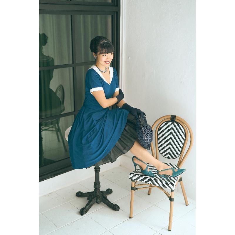 (SOLD OUT)1950s Style Two Way Roll Over Collar Jersey Two-Tone Swing Dress (FM180)