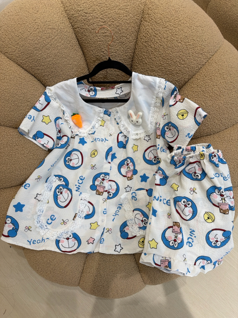 粉紅波點睡衣套裝