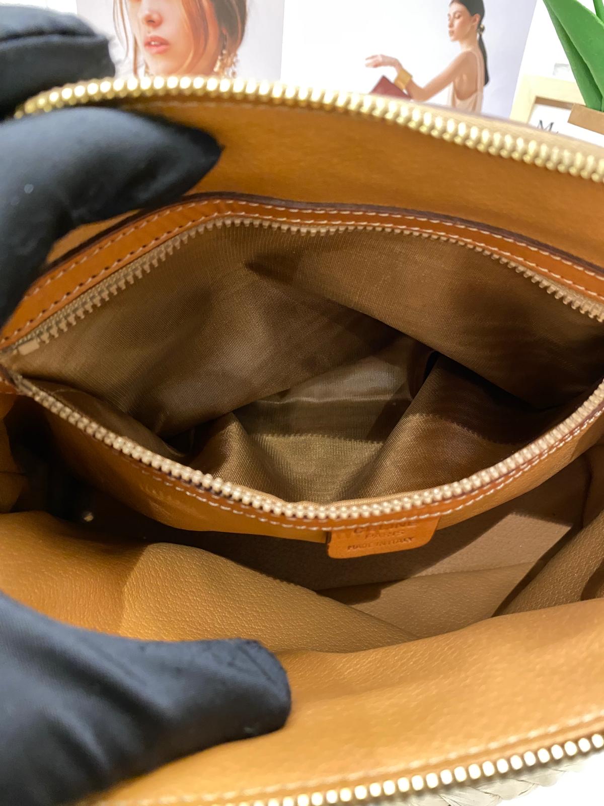 Celine Vintage Macadam Triomphe Dome Bag (米色)