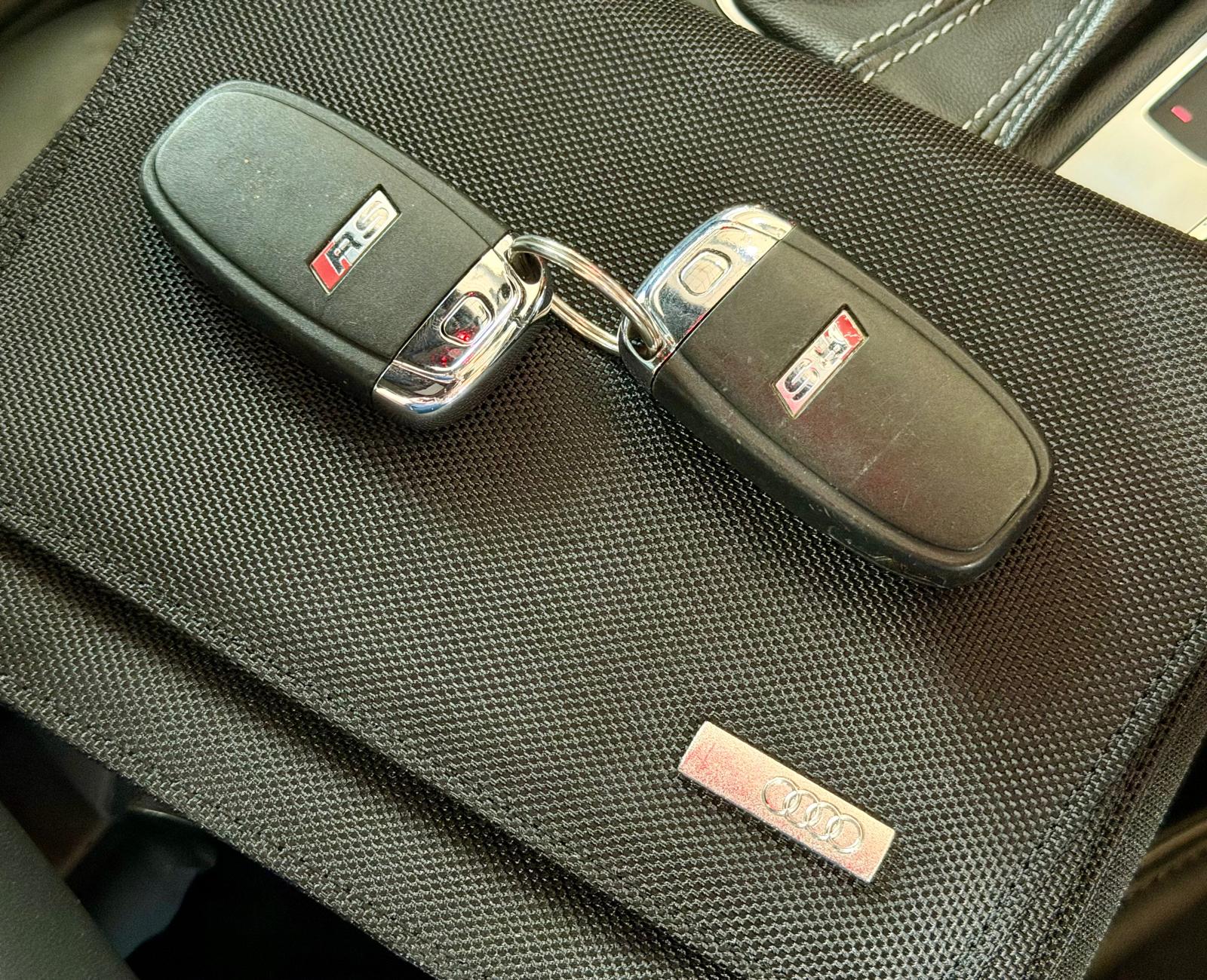 Audi RS5 Coupe 4.2 Quattro 2011