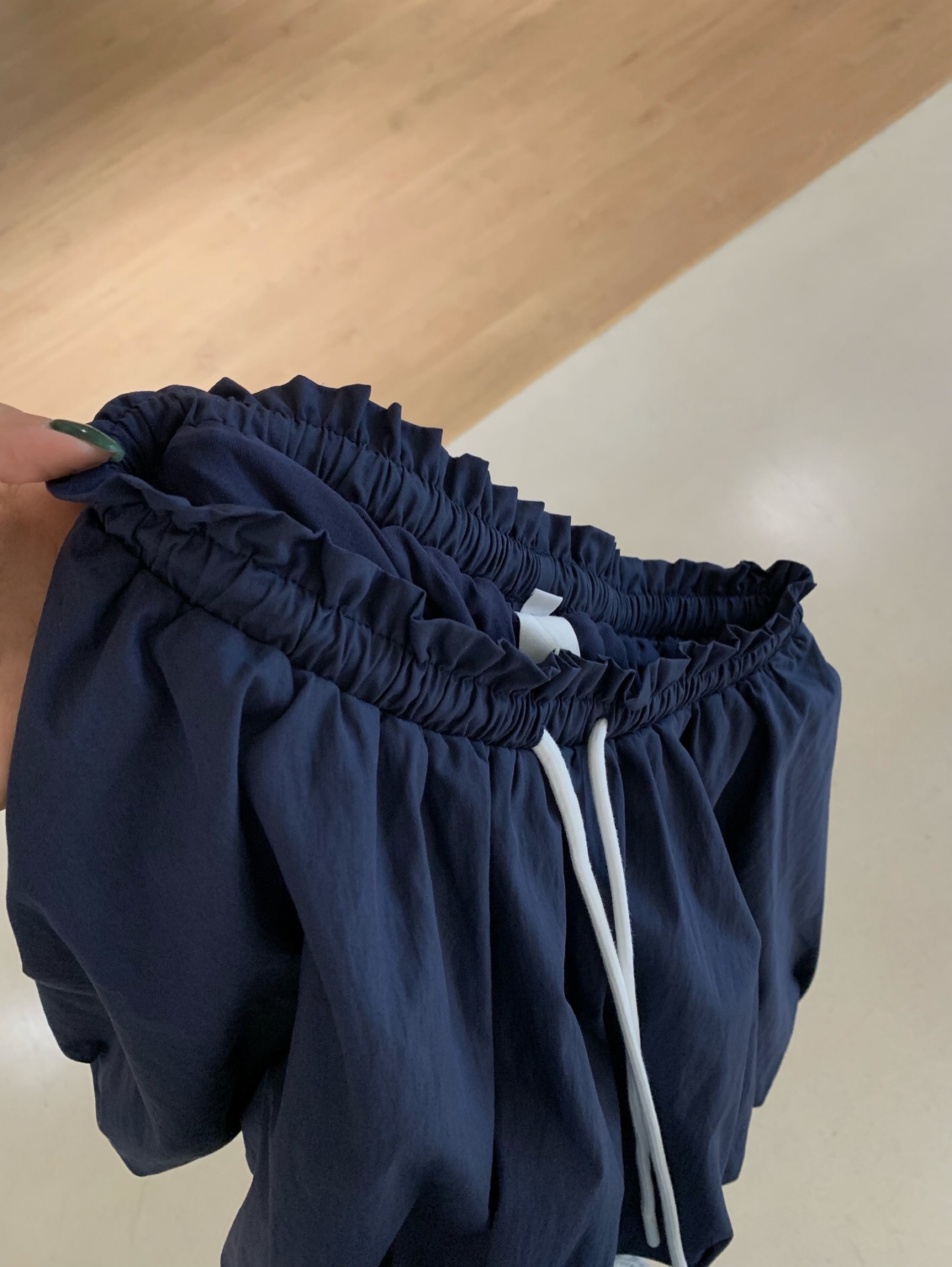 韩系小清新学院风Polo领条纹针织上衣+抽绳短裙 ( 1 colours)