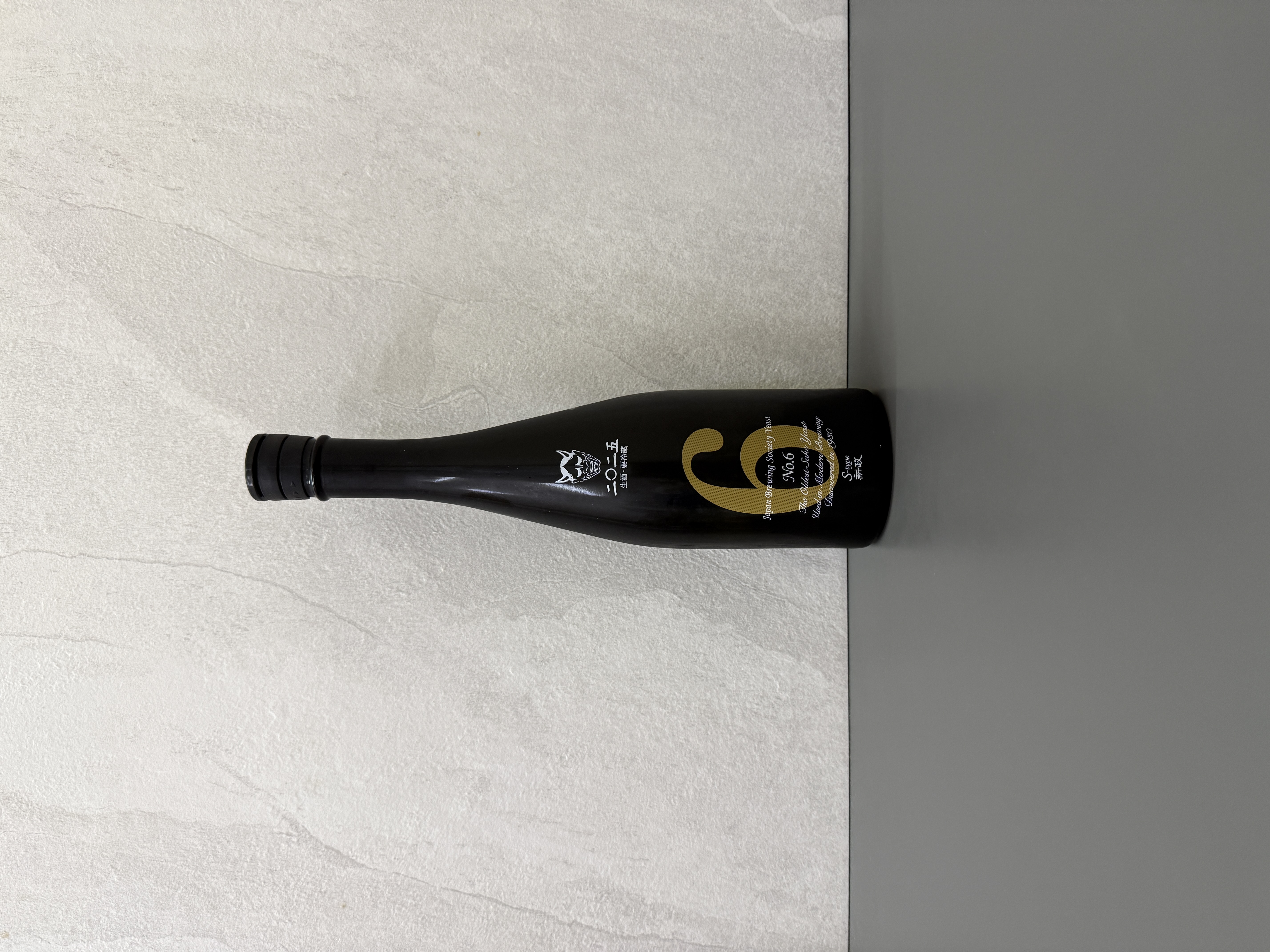 新政 No. 6 S-type 2025-202 Seasonal Theme Q.E.D. 720ml