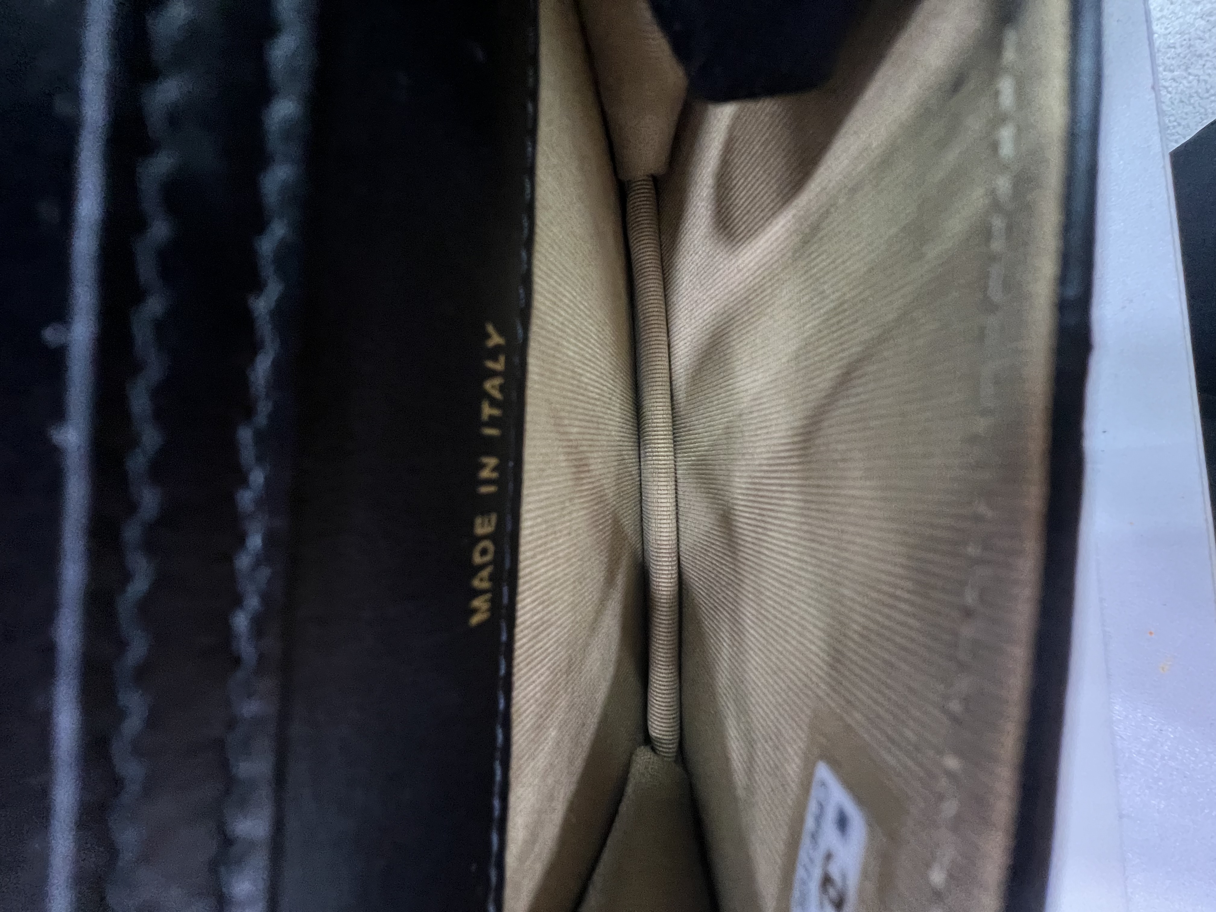 直播貨品 |  [1個-$100 2個-$300］GG54