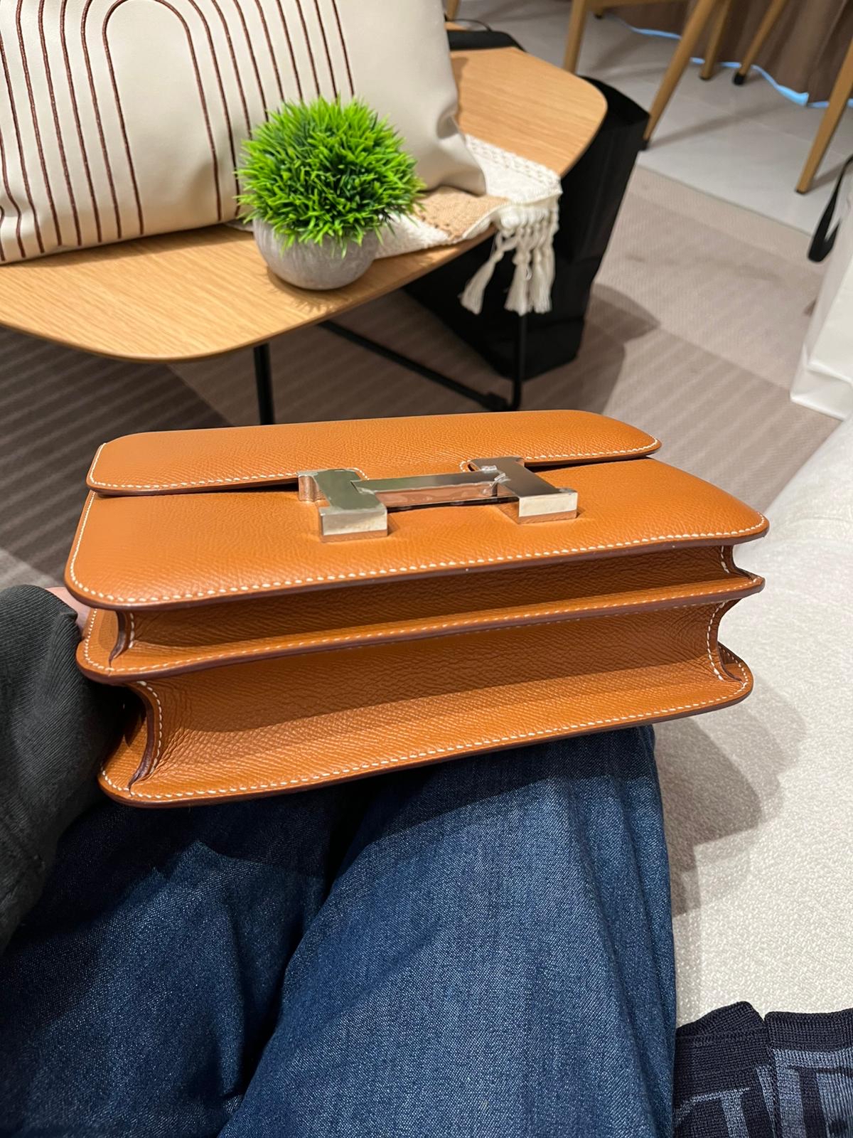 HERMES CONSTANCE 24, STAMP Z GOLD 銀扣，EPSOM牛皮，原裝貼 100%Authentic ,98%new ✅dust bag ✅box 