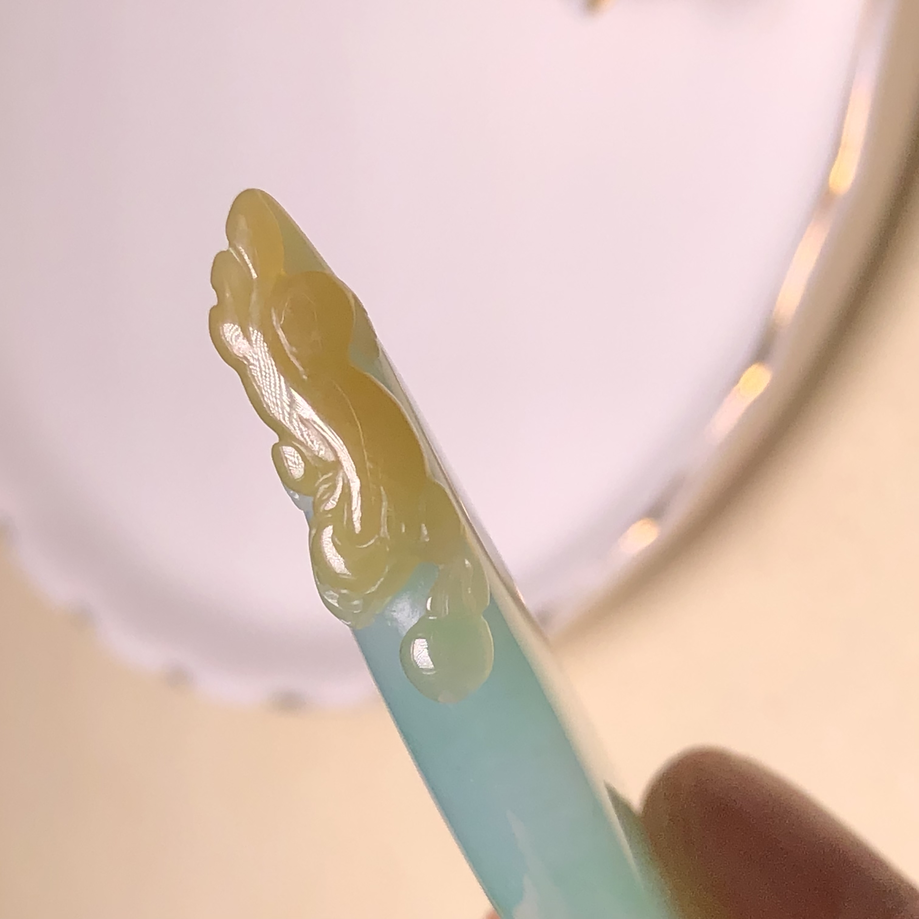 YK00295 翠色帶翡龍牙吊墜