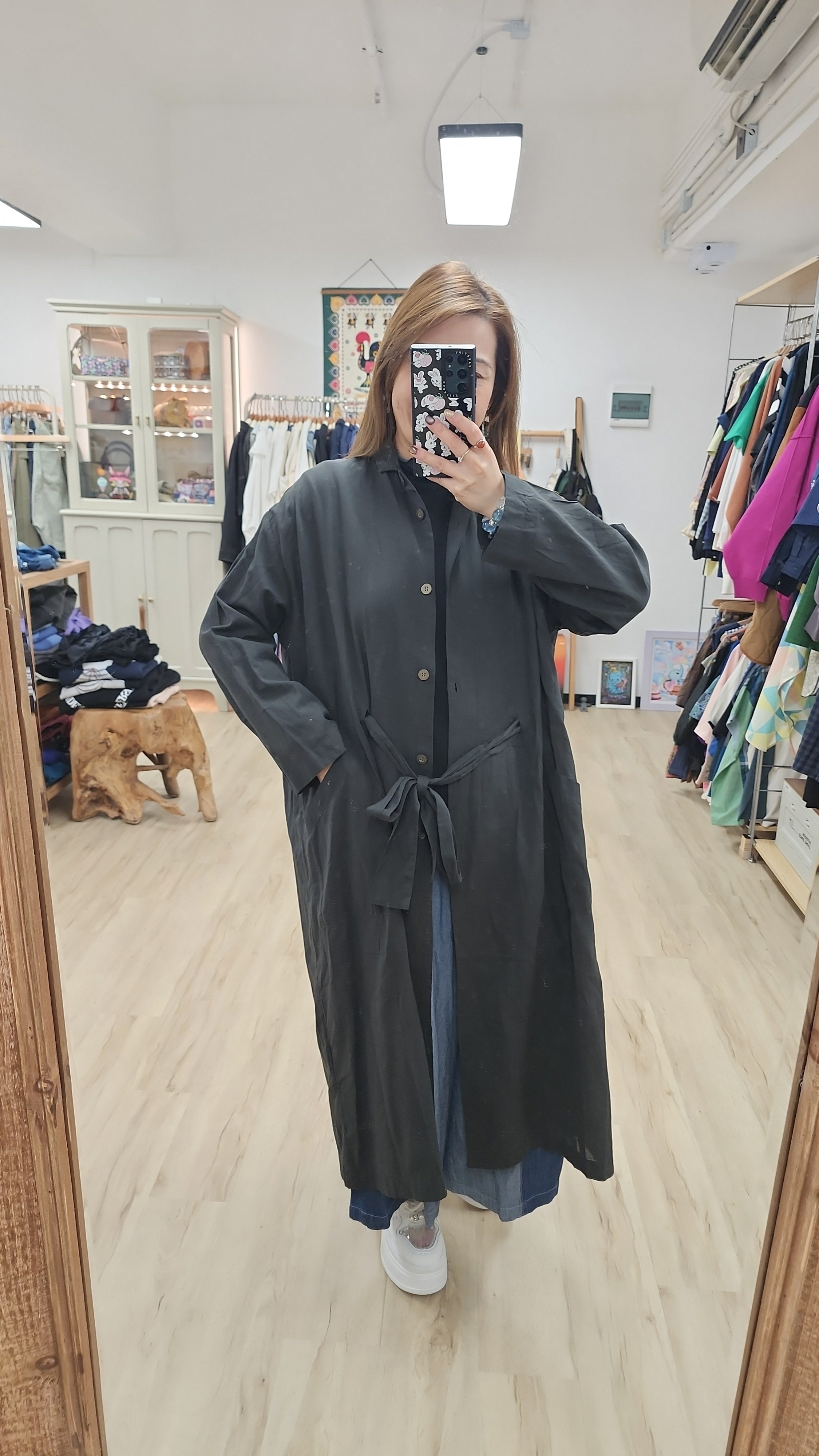 日牌黑束腰帶棉麻開胸連身裙