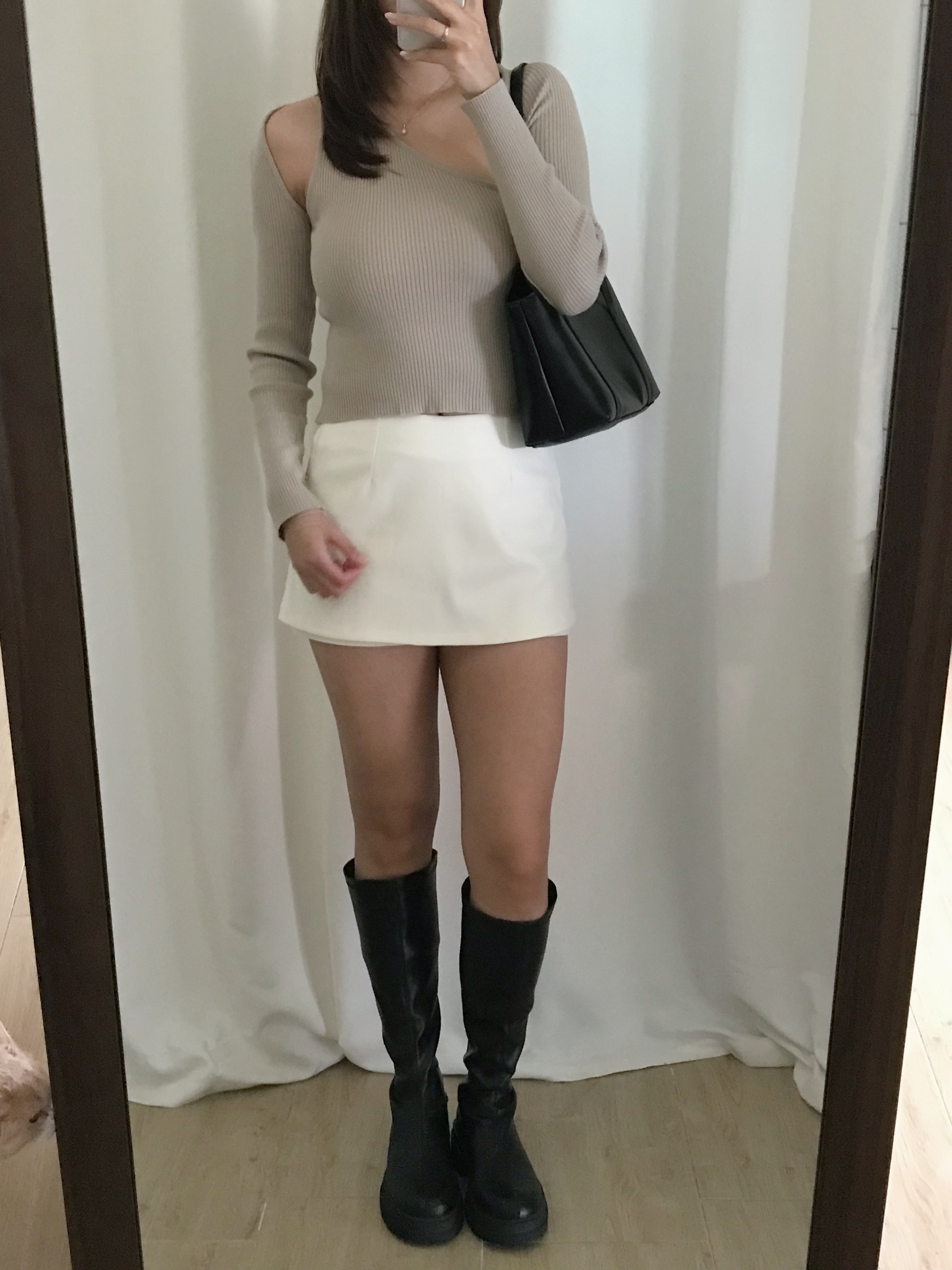 [顯鎖骨線條!]女人味坑紋斜肩兩件裝(兩色入)