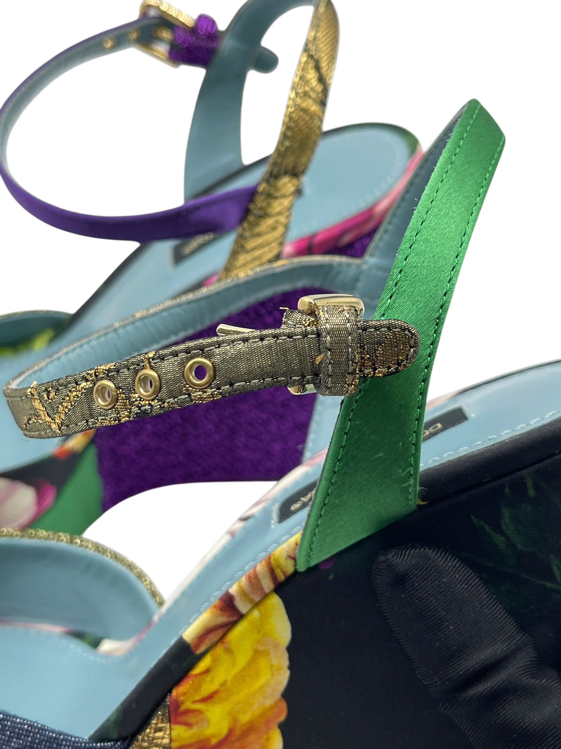 Pre-owned Dolce & Gabbana Patchwork Wedge / Product Code: 070806