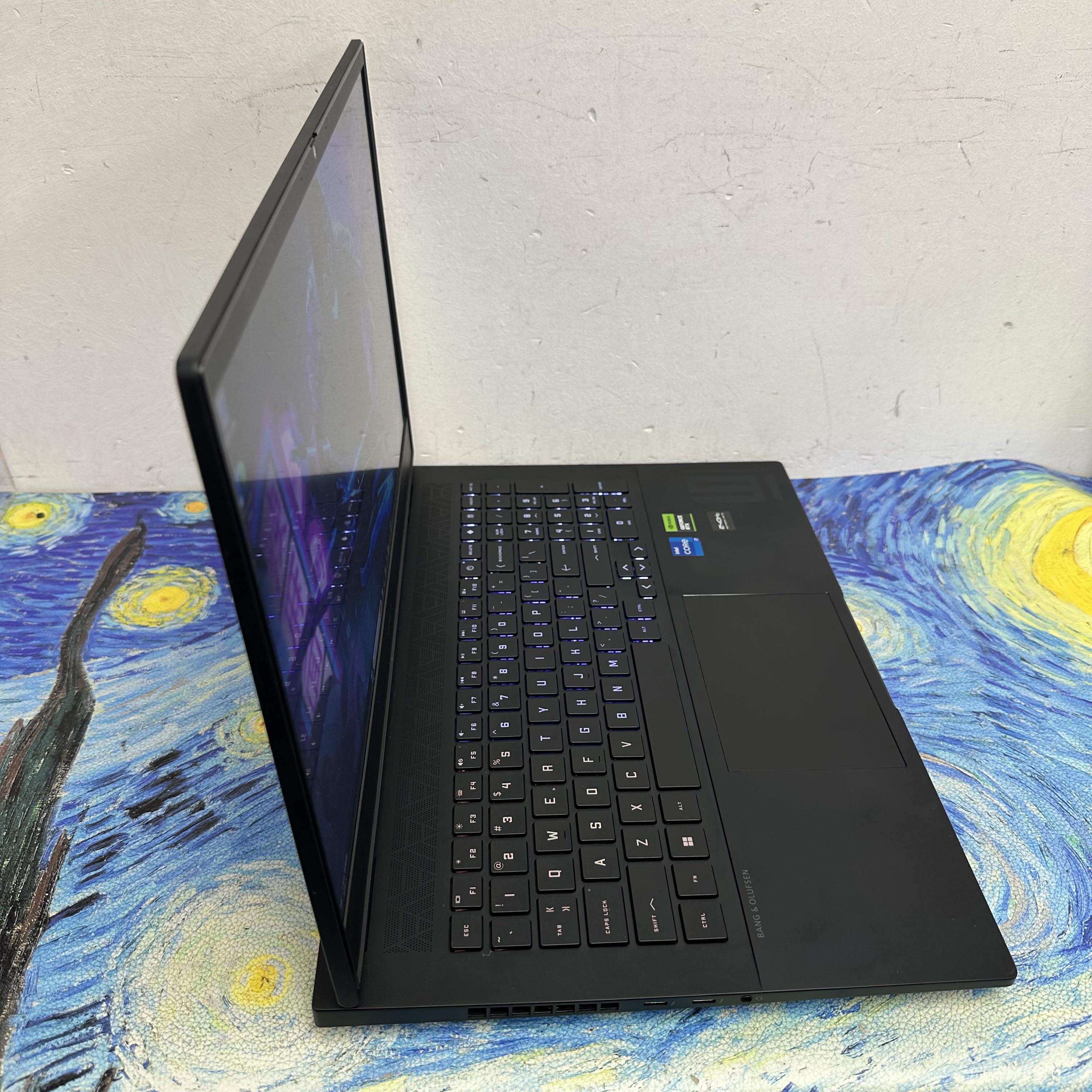 #5590 (OMEN RTX4060 電競筆電)HP Omen頂級電競系列 i7-13700HX/8,16,32GB/RTX 4060獨立顯示卡/128,256,512GB,1TB SSD/16吋2.5K 240Hz Mon/ Gaming Laptop / PC / Notebook / Movie / Office / YouTube / NVIDIA  / Work