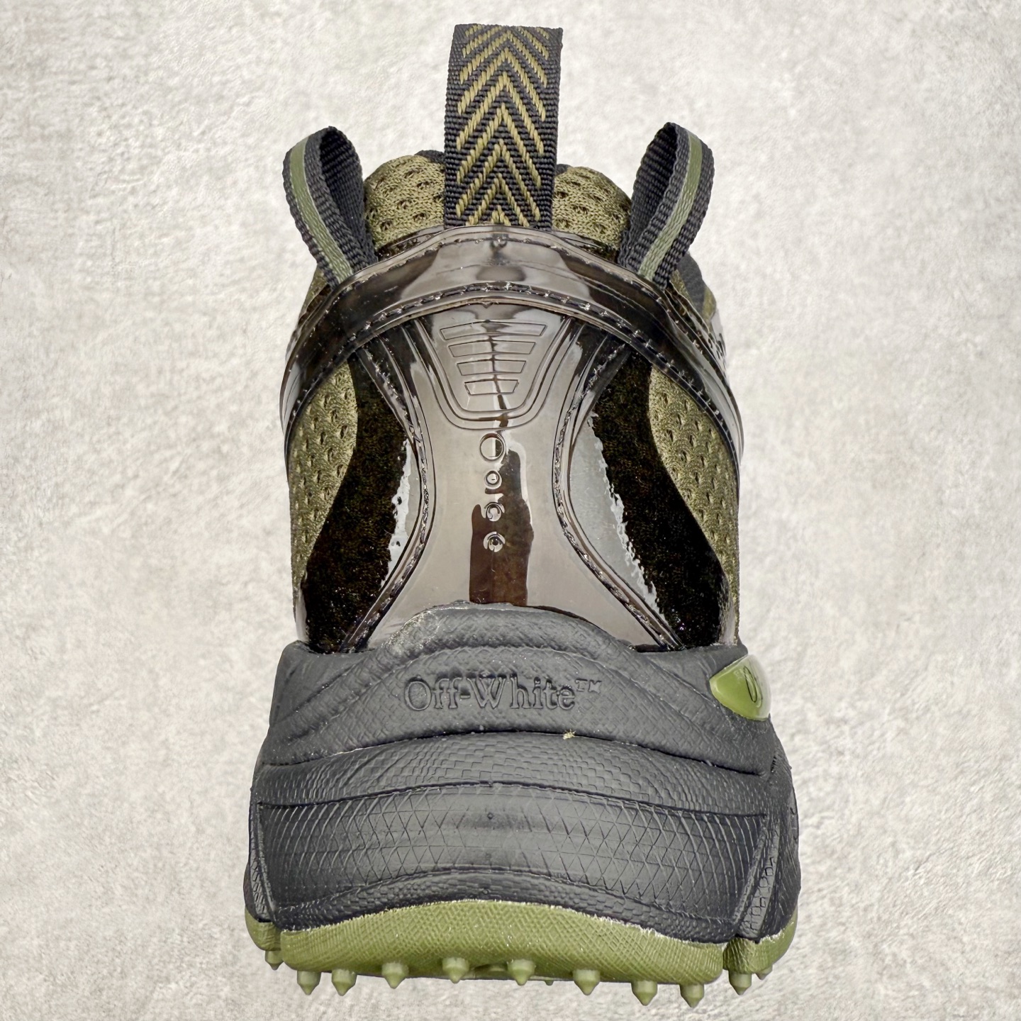 Off-White Be Right Back