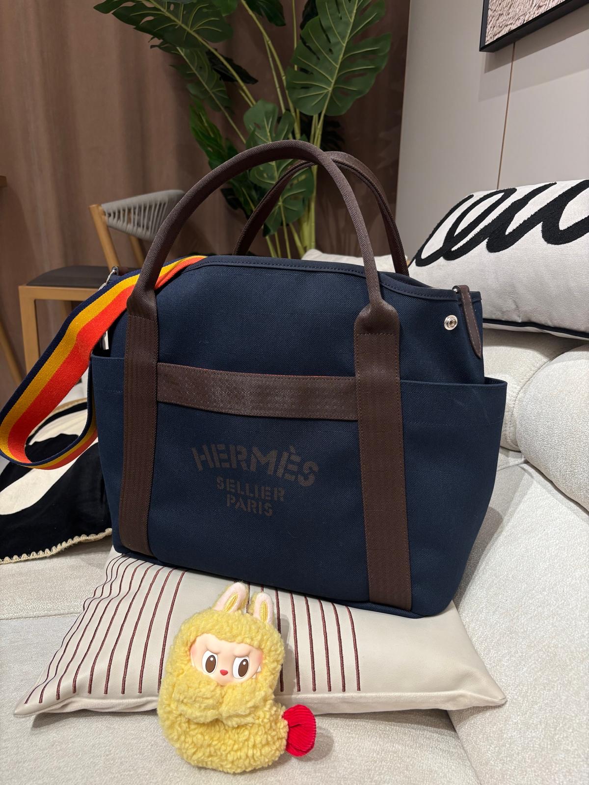 HERMES Grooming tote bag Stamp C shoulder bag 100%Authentic,98%new✅strap✅dust bag  