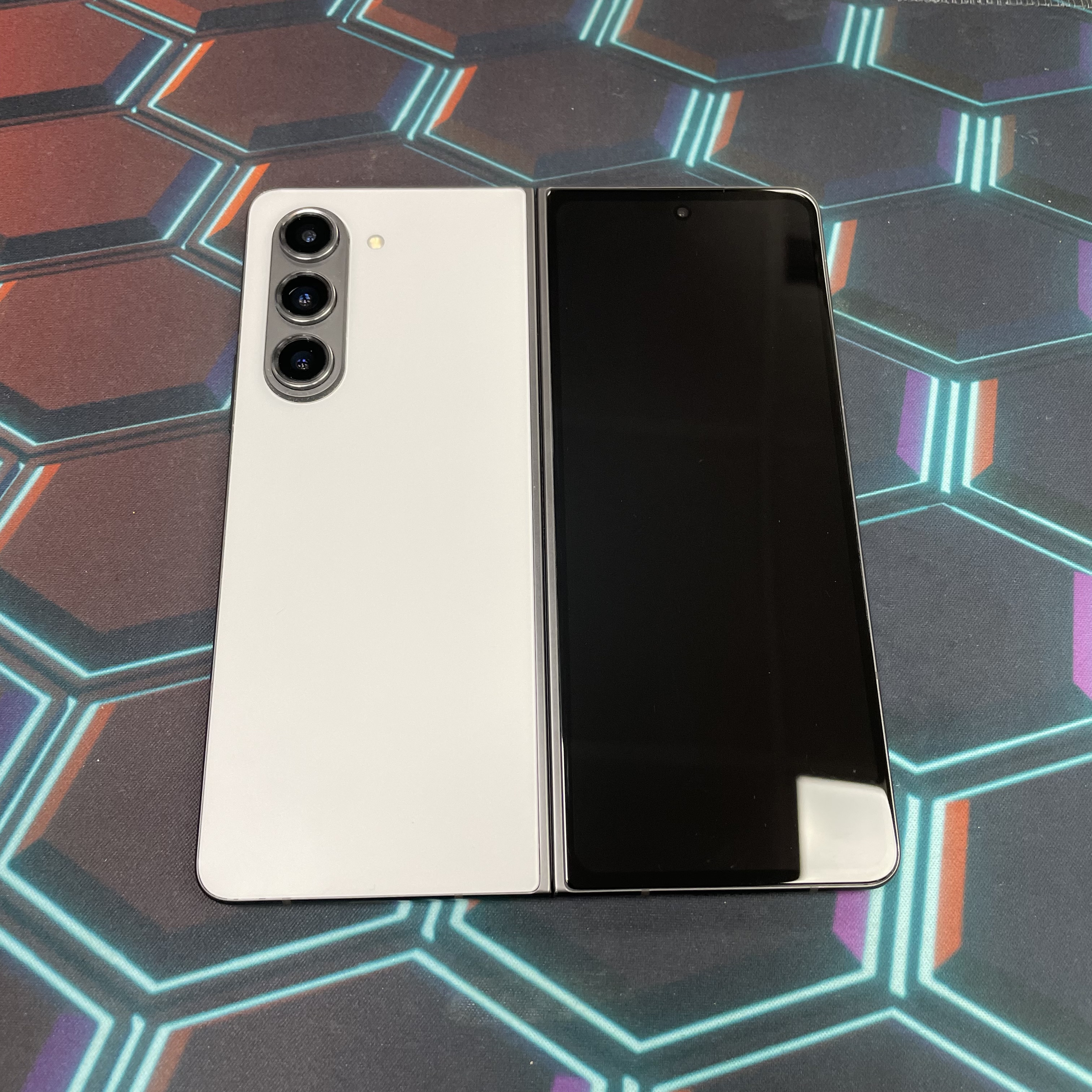 *8237 Galaxy Z Fold 5 完美機 12+256GB 灰色 gray