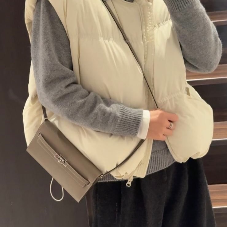 HERMES🤍PRE OWNED Kelly To Go 大象灰銀扣 Z Stamp 全套有盒🤎