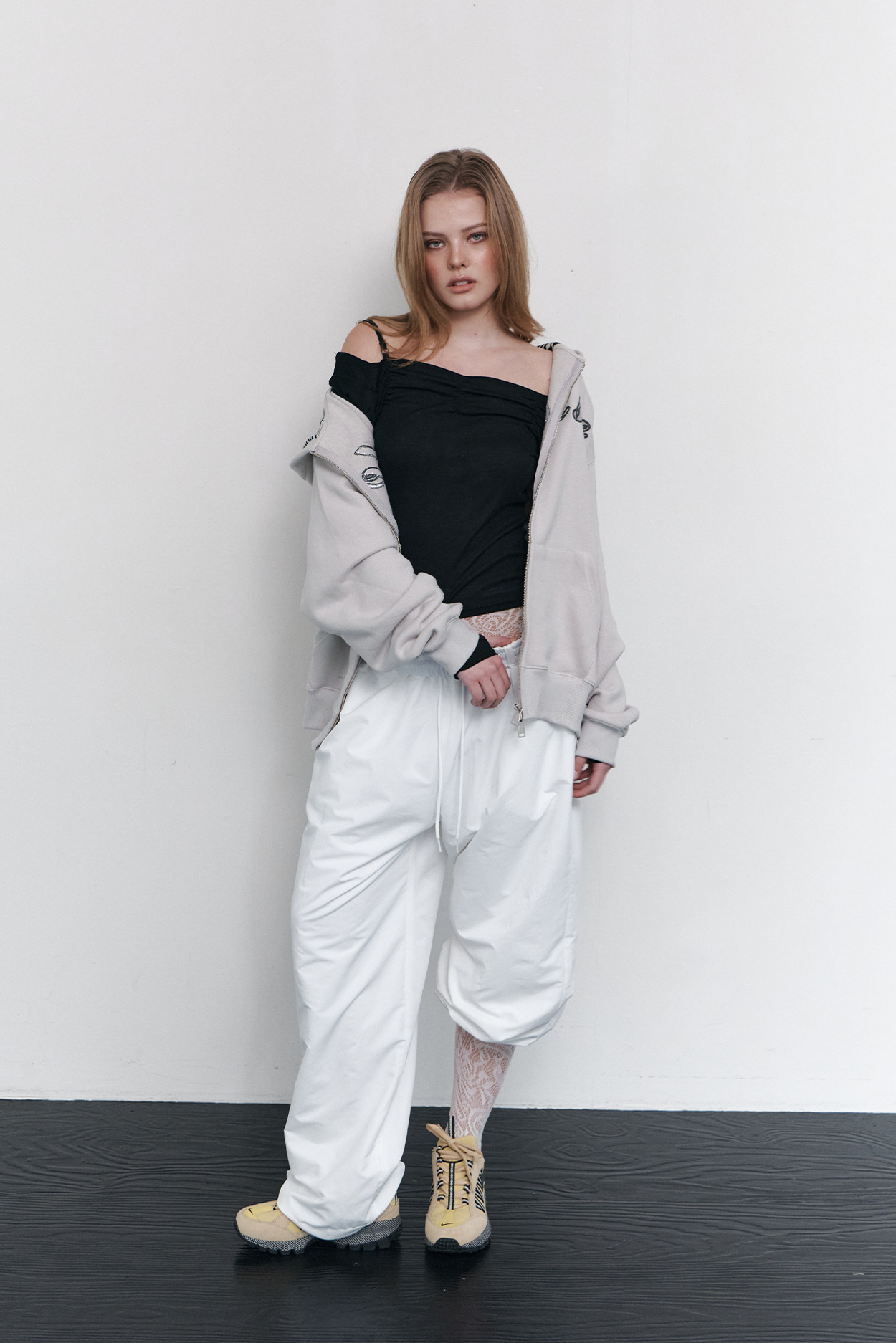 pleaseNOFOLLOW - Halo Unbal Shirring Long Sleeve Top (Black)