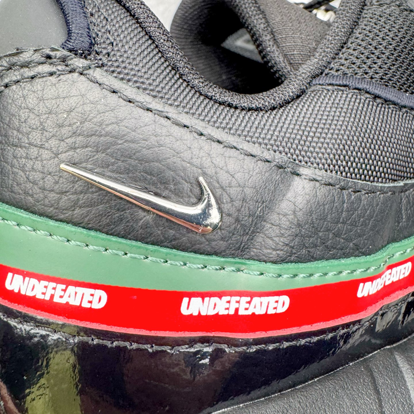 UNDEFEATED x Nike Air Max 95 IB4453-001