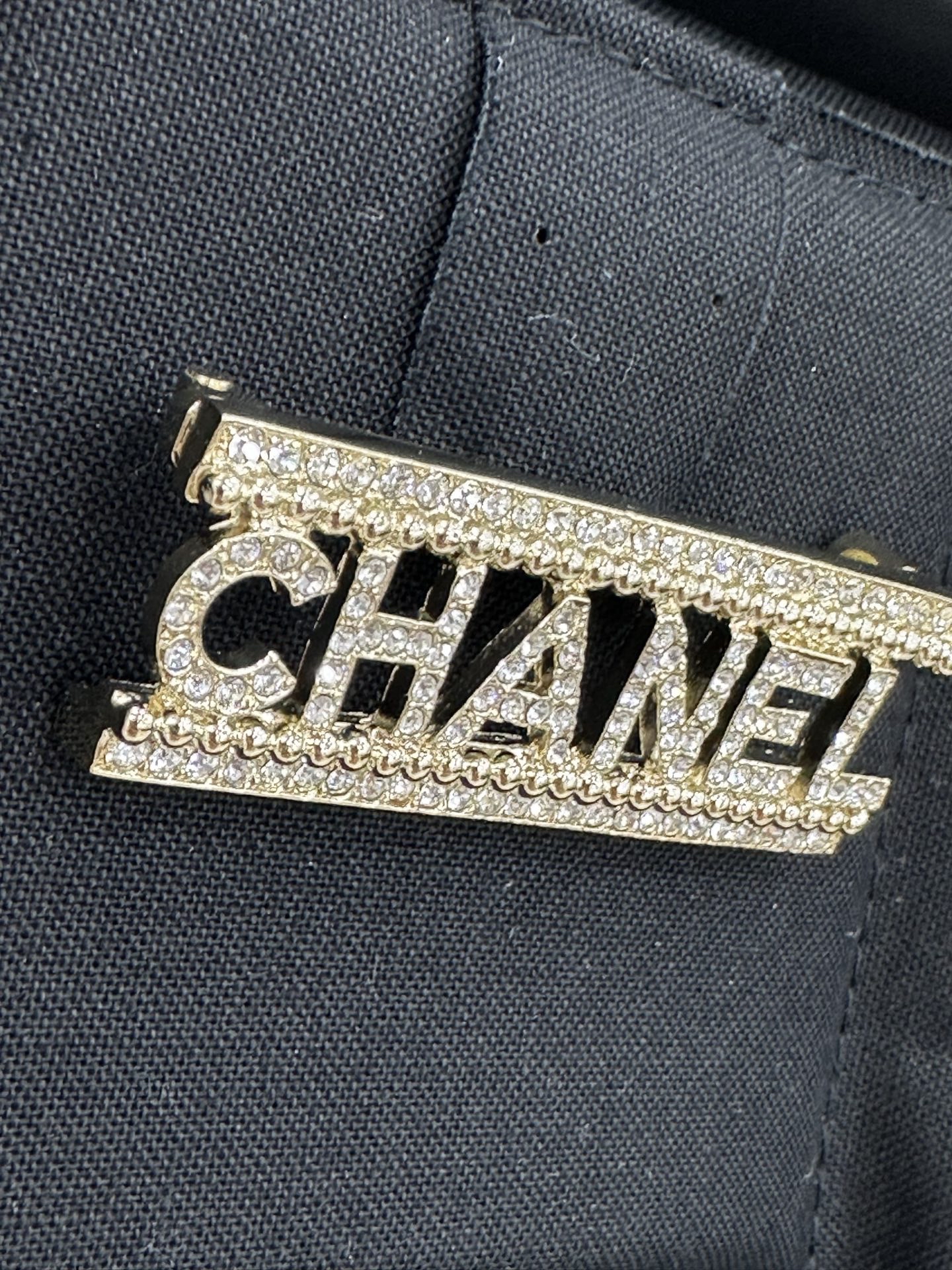 Pre-Owned CHANEL Crystal Logo Brooch Pin/ Product Code: 26041708