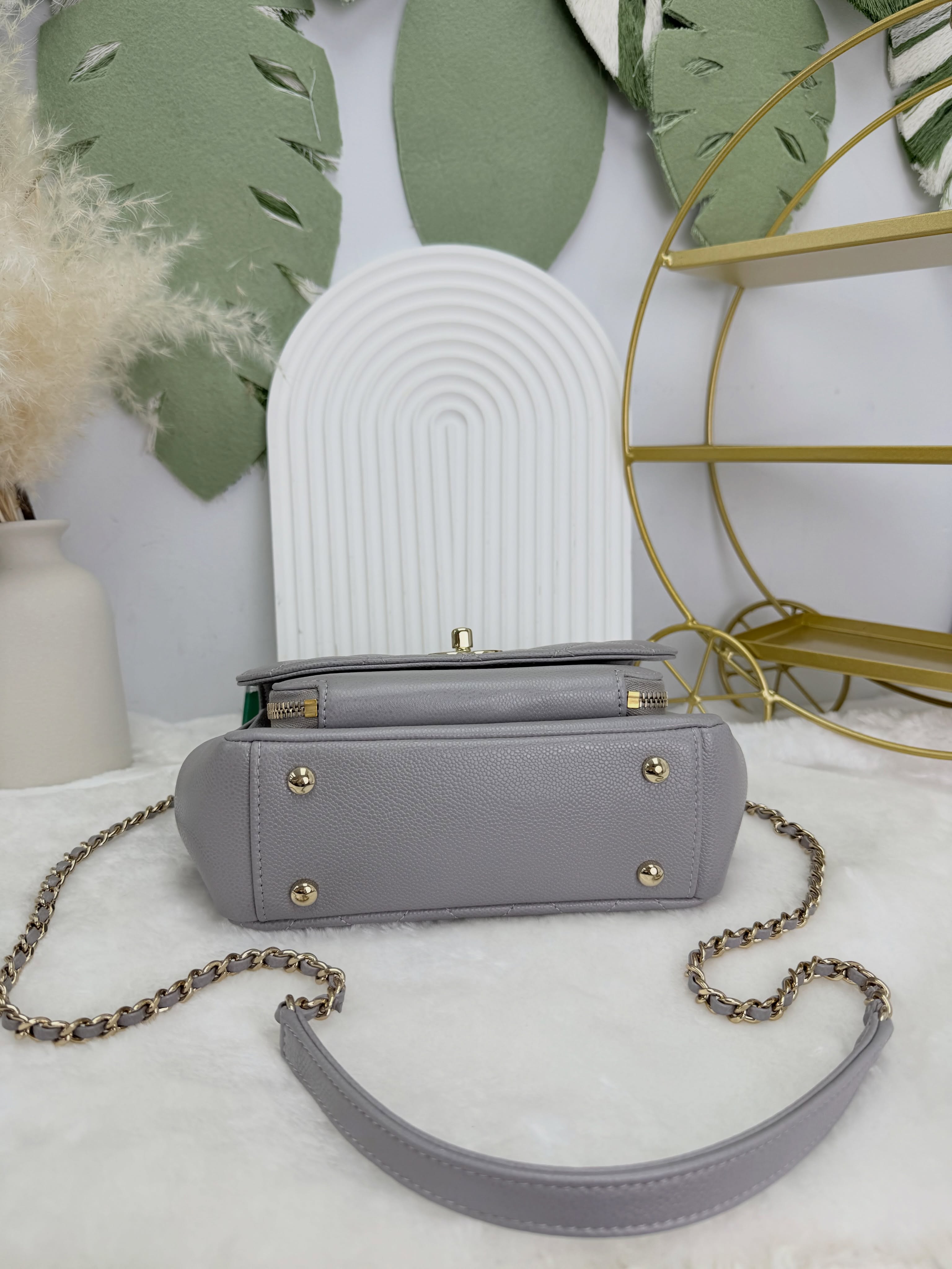 Chanel👜 PRE OWNED 🛍️Business Affinity Flap Bag with Top Handle 淡灰色 晶片款 全套🩶