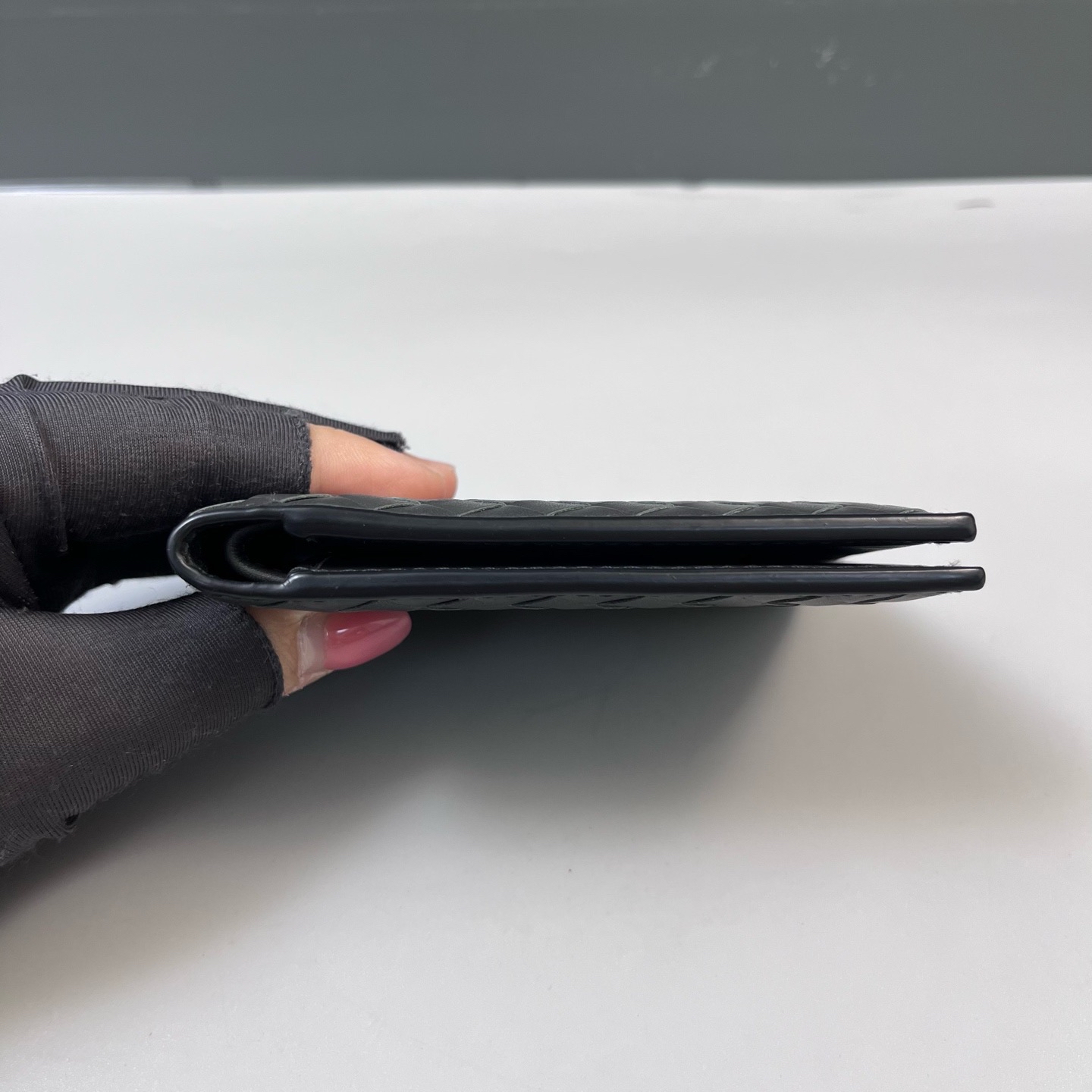 【預訂貨品】BV編織灰色短款銀包