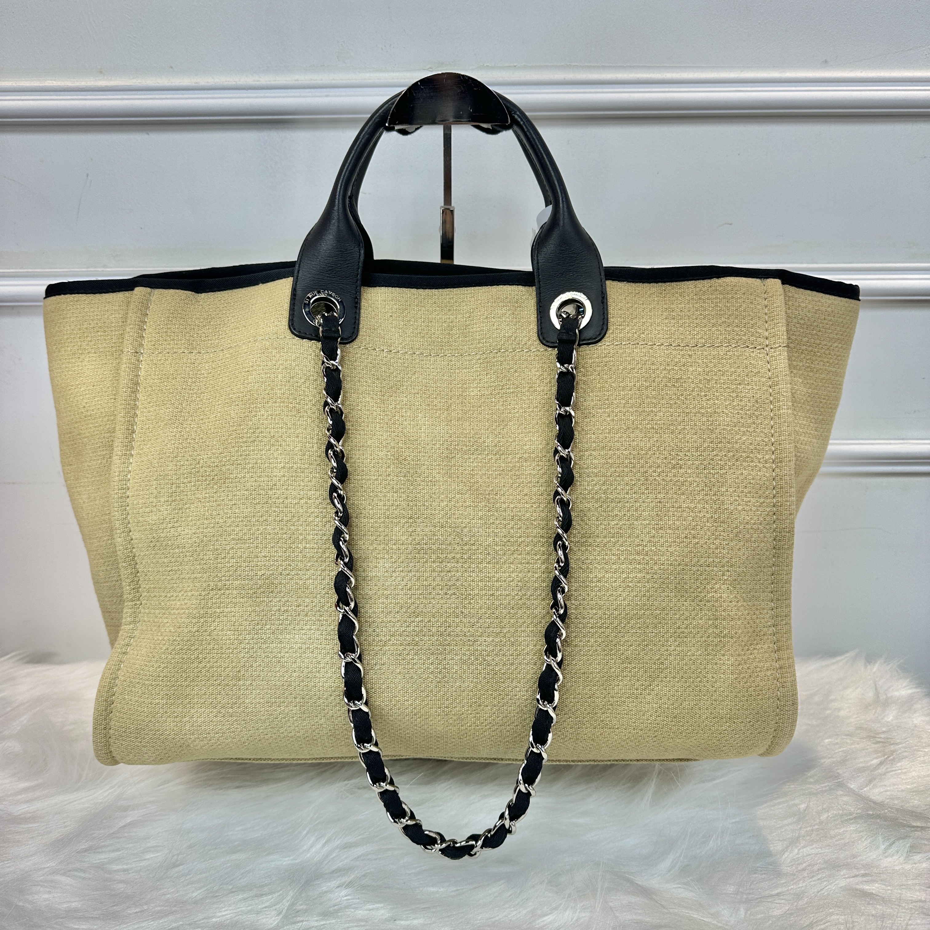 卡其色拼黑色大容量旅行必備Chanel沙灘袋