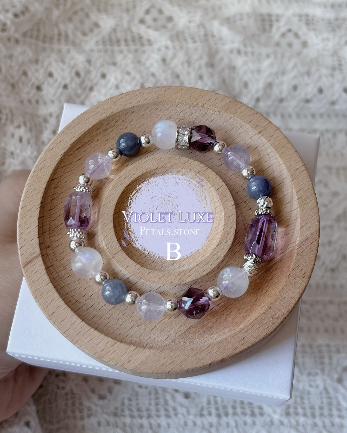 ∴∴ ୨୧ 𝑽𝒊𝒐𝒍𝒆𝒕 𝑳𝒖𝒙𝒆 ୨୧ ∴∵