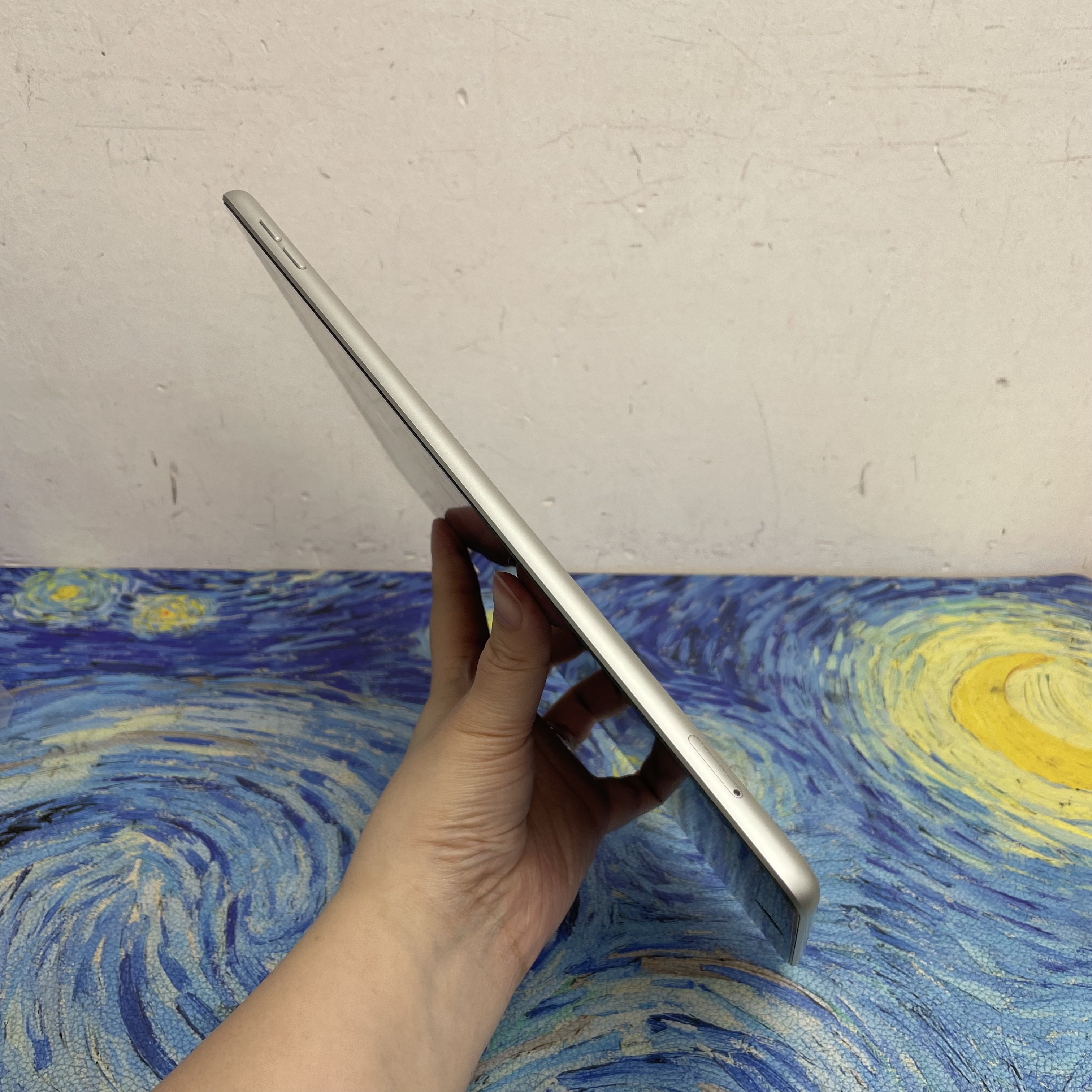 *597394 iPad 9 勁靚機 256GB 插卡版 銀色 sliver